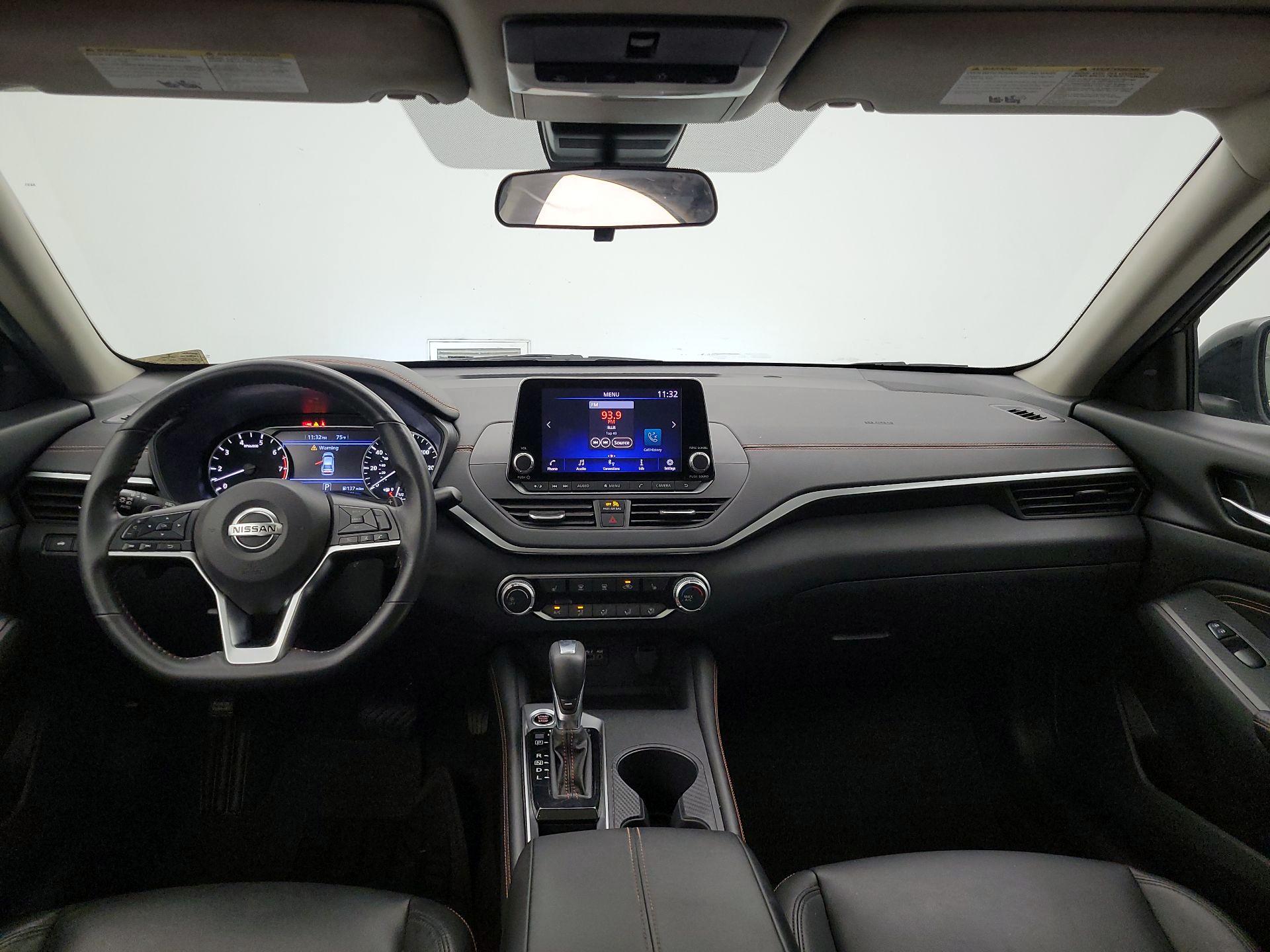 Thumbnail: 2022 Nissan Altima - 9