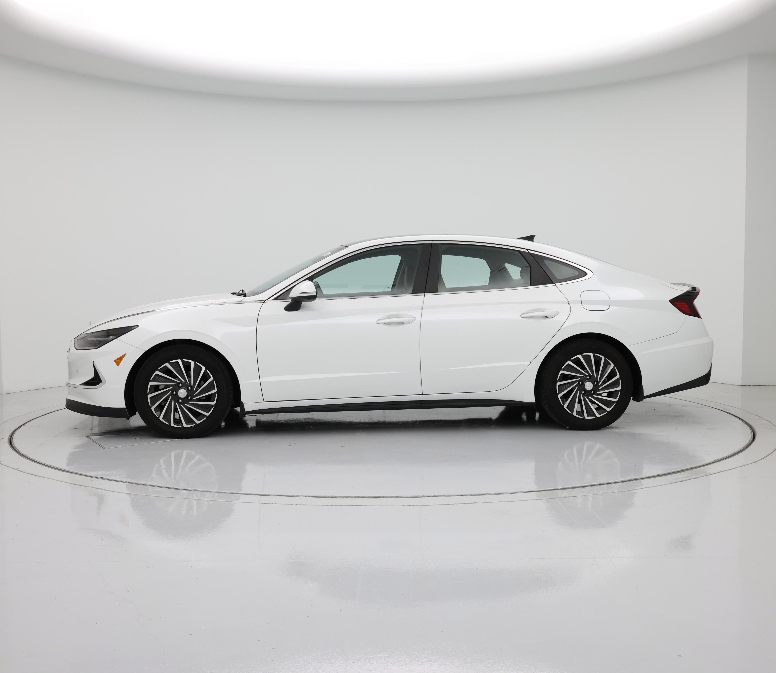 Thumbnail: 2021 Hyundai Sonata - 3