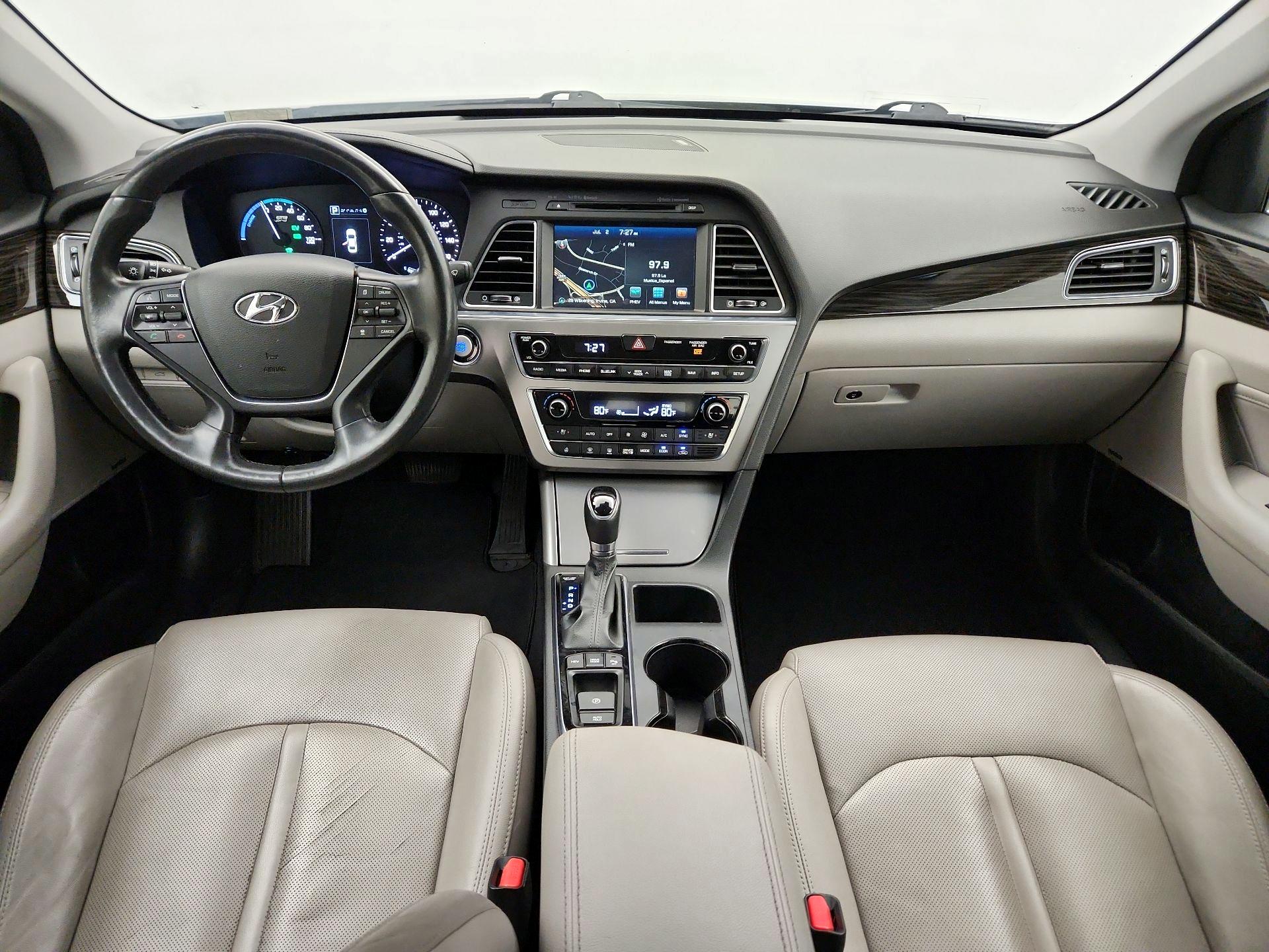 Thumbnail: 2016 Hyundai Sonata - 9