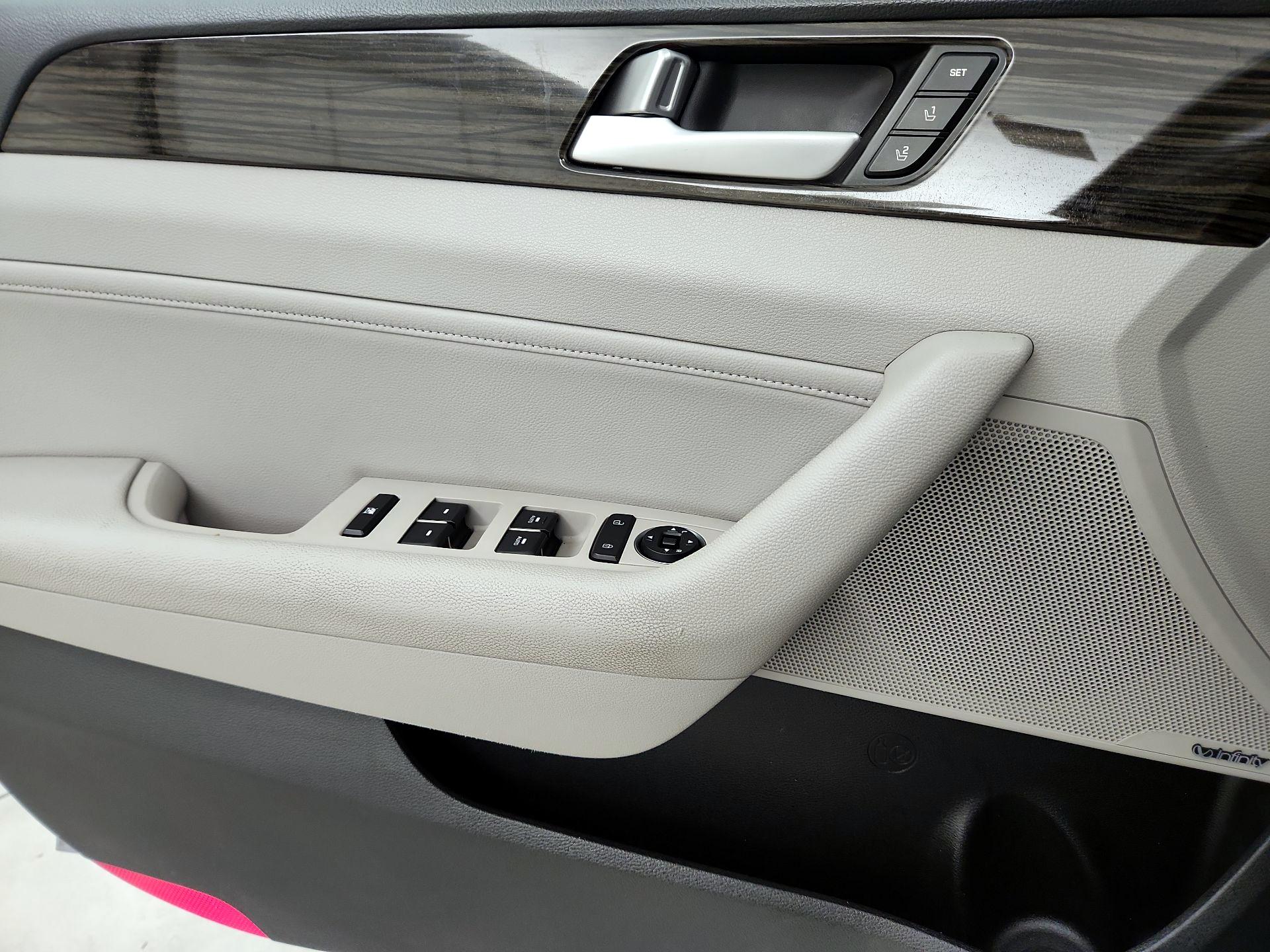 Thumbnail: 2016 Hyundai Sonata - 12