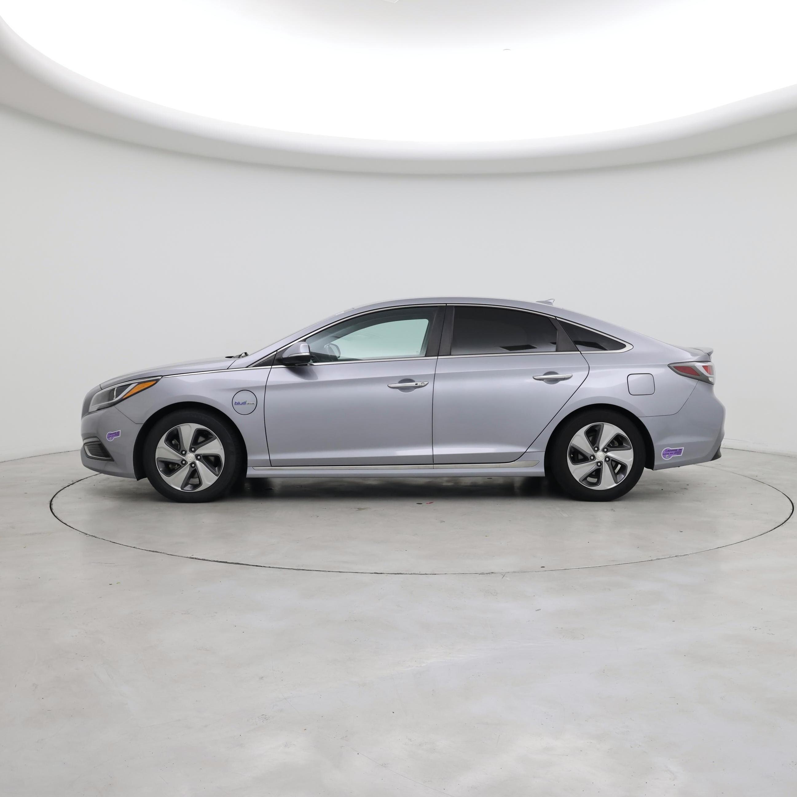 Thumbnail: 2016 Hyundai Sonata - 3