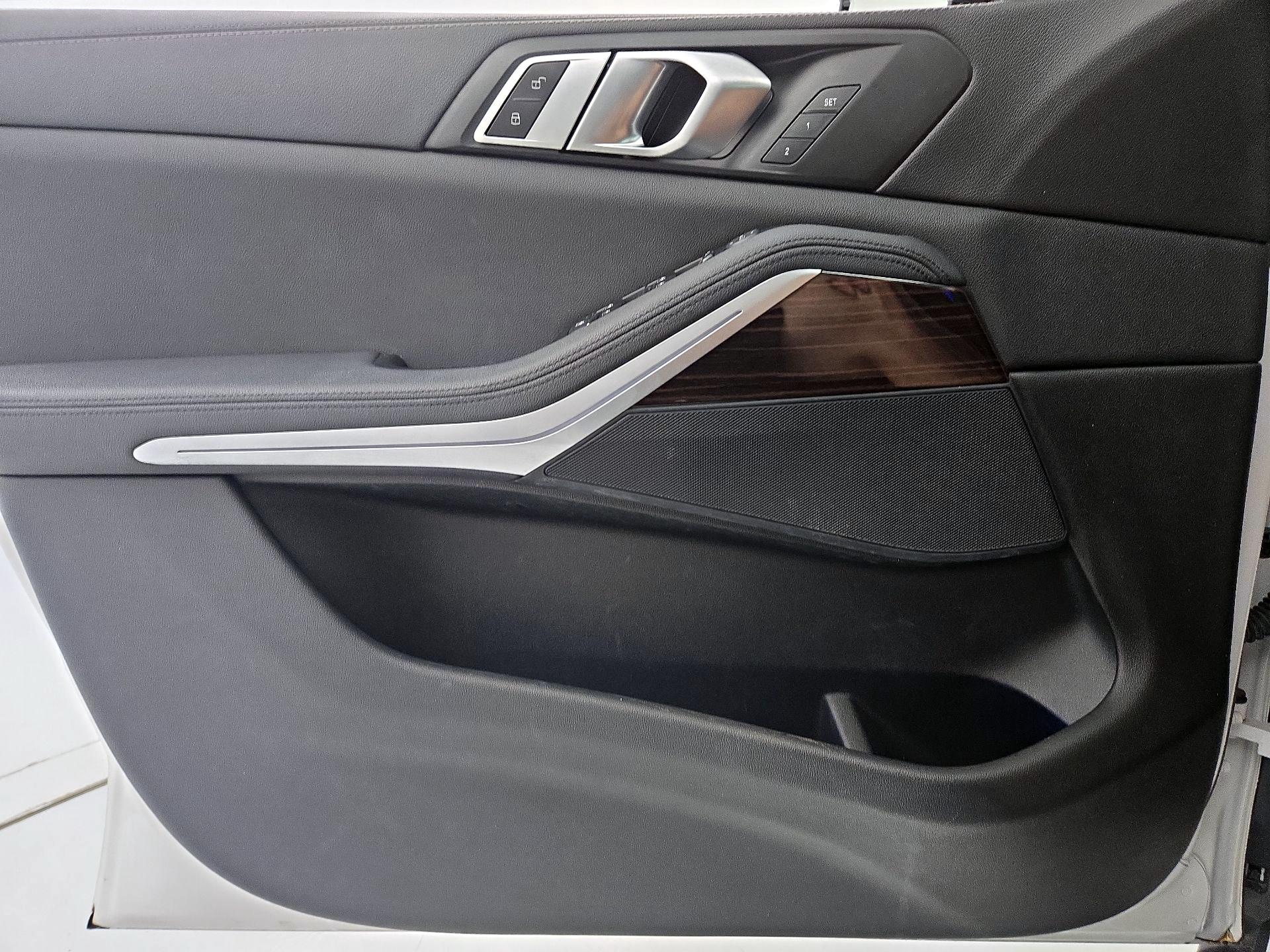 Thumbnail: 2020 BMW X5 - 12