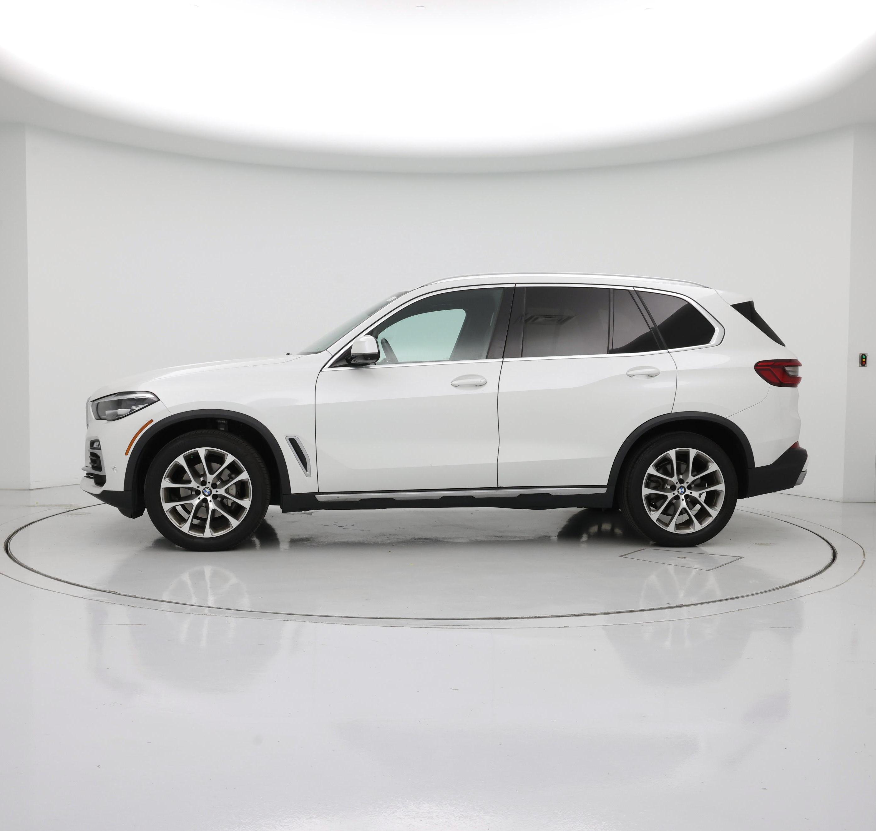 Thumbnail: 2020 BMW X5 - 3