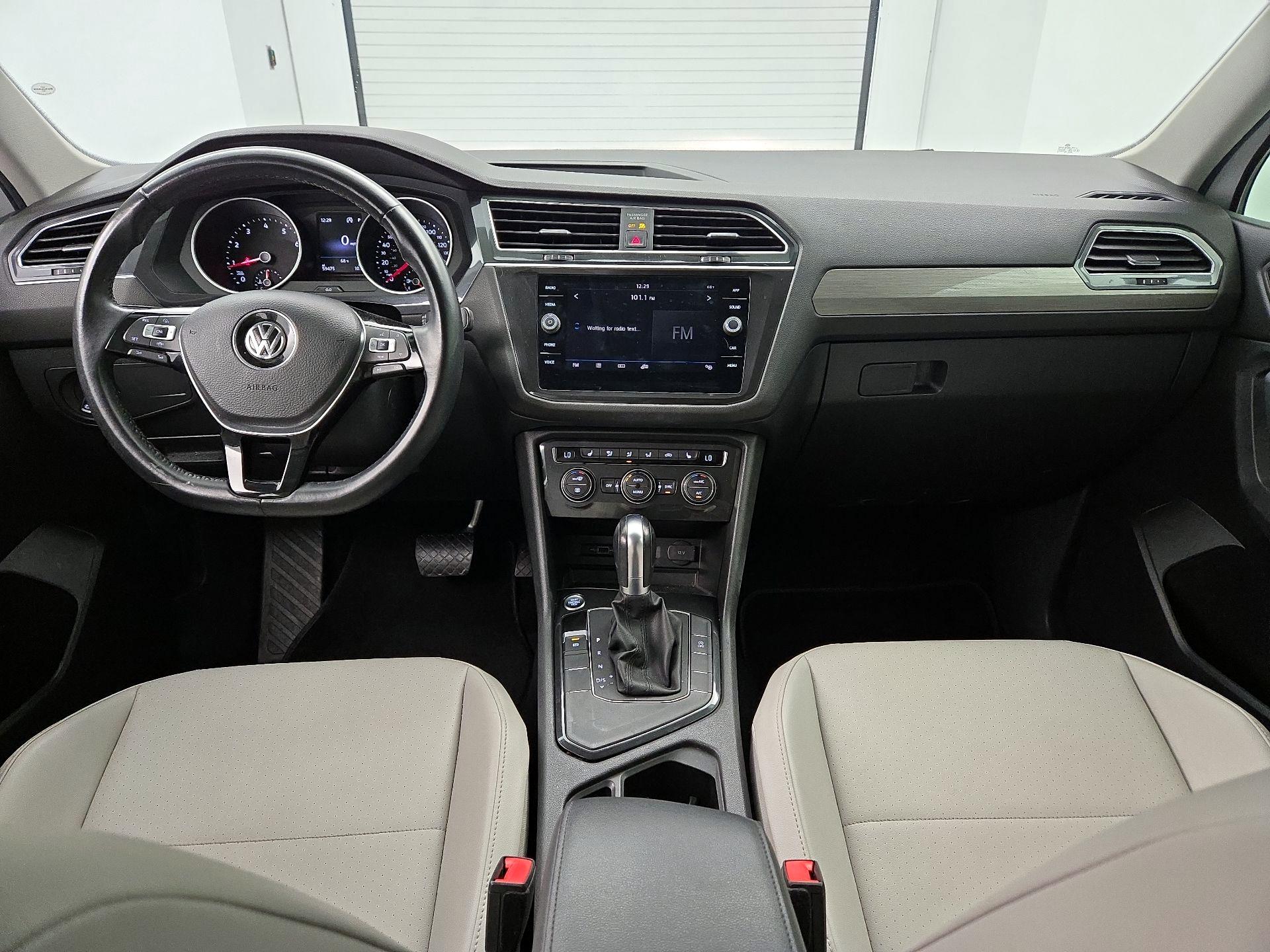 Thumbnail: 2019 Volkswagen Tiguan - 9