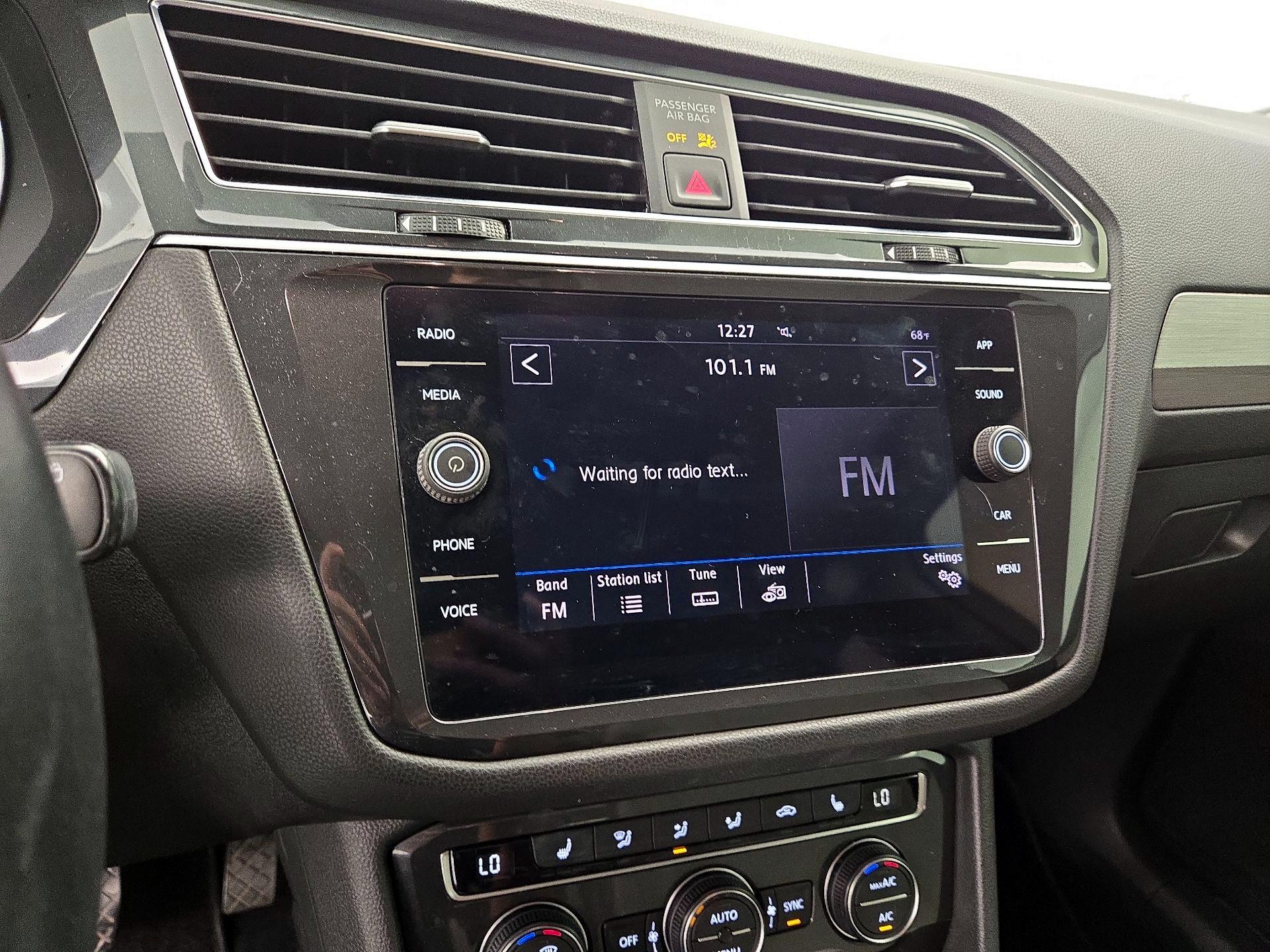 Thumbnail: 2019 Volkswagen Tiguan - 15