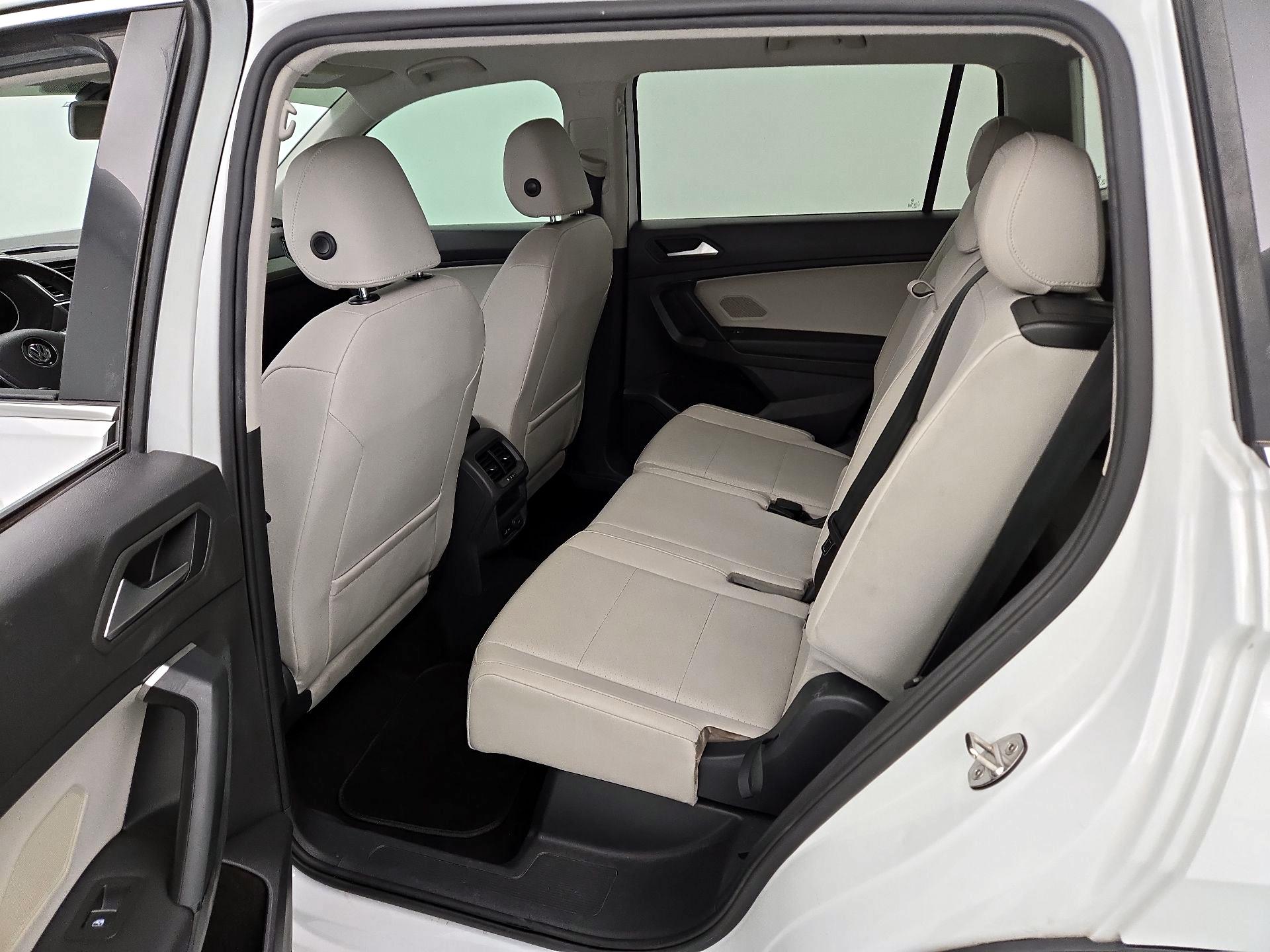 Thumbnail: 2019 Volkswagen Tiguan - 19