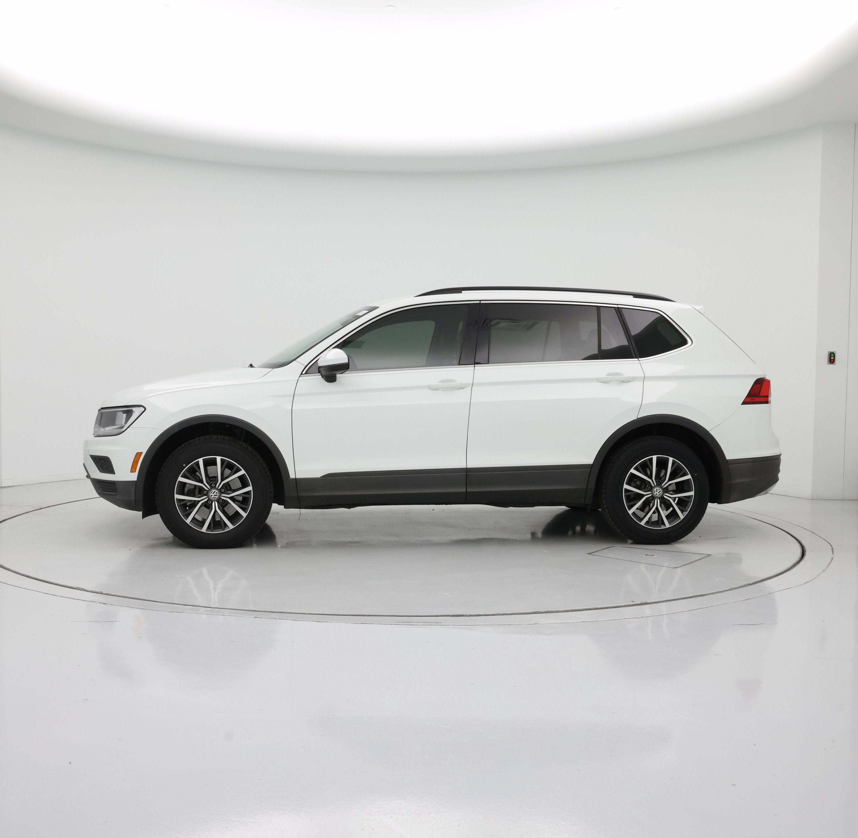 Thumbnail: 2019 Volkswagen Tiguan - 3