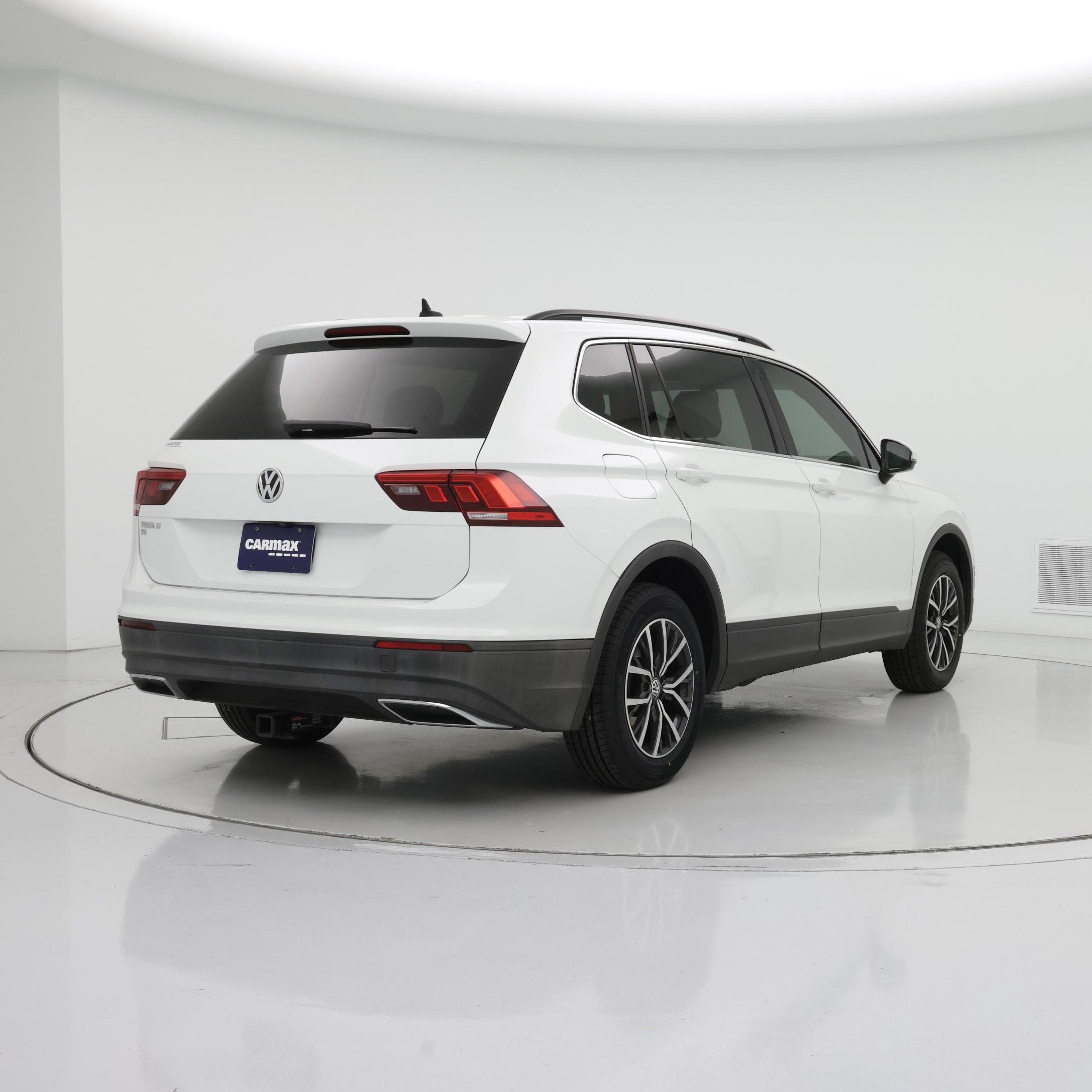 Thumbnail: 2019 Volkswagen Tiguan - 8