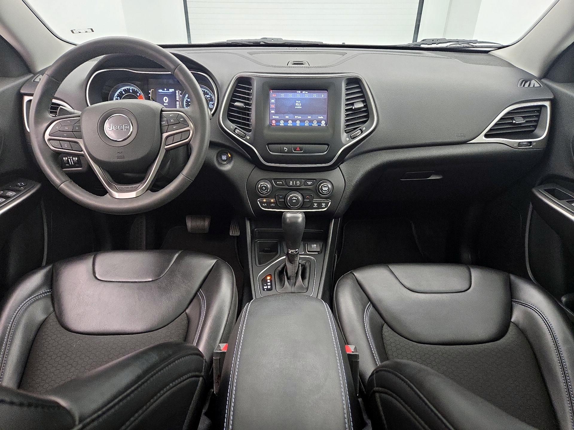 Thumbnail: 2020 Jeep Cherokee - 9