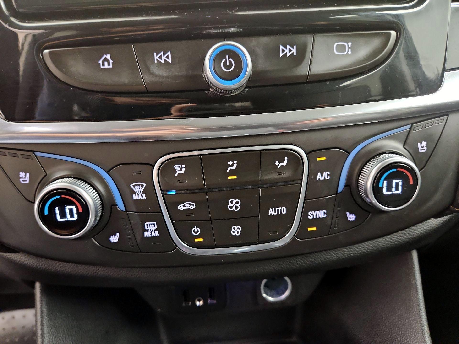 Thumbnail: 2018 Chevrolet Traverse - 17
