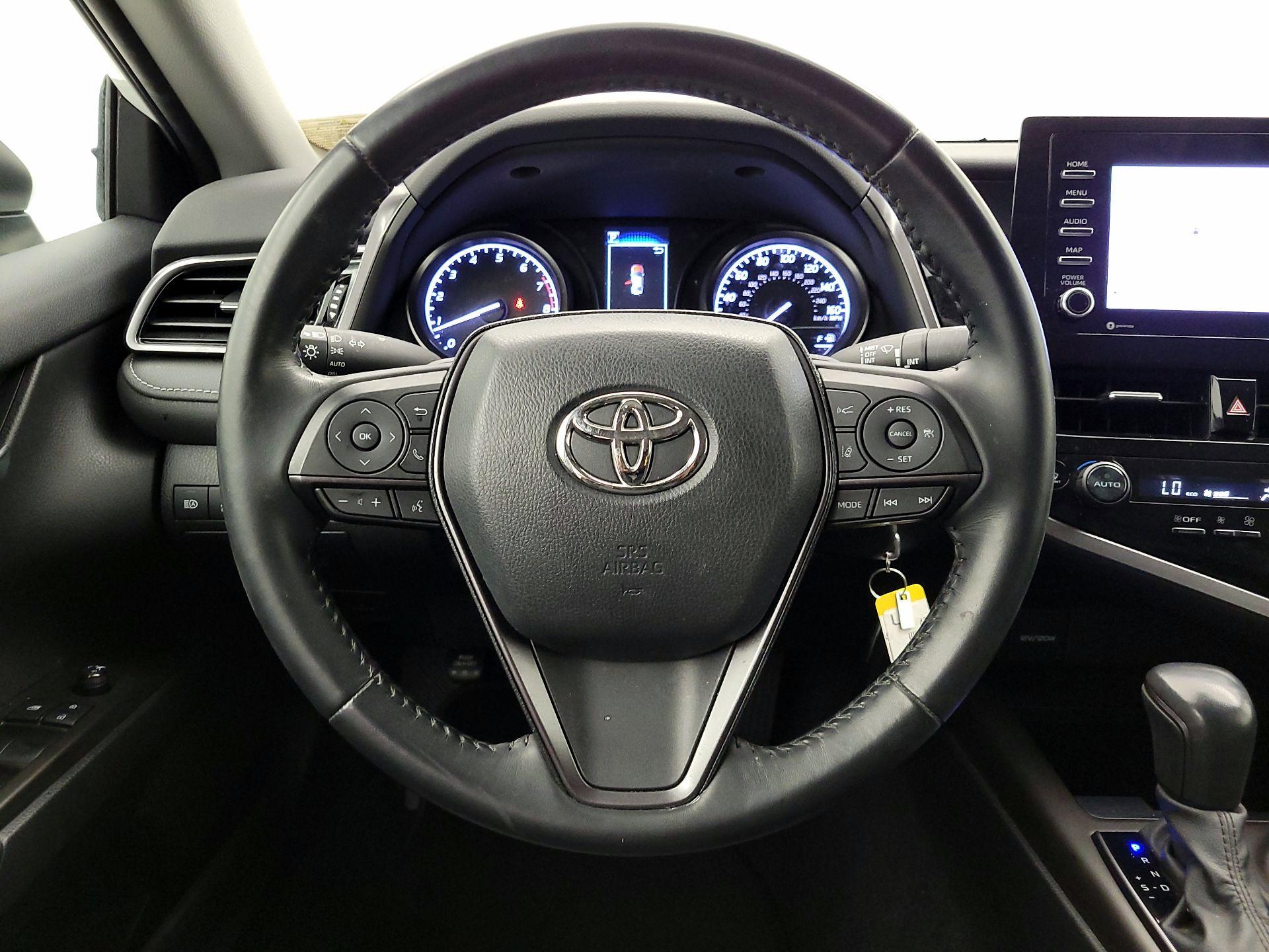 Thumbnail: 2023 Toyota Camry - 10