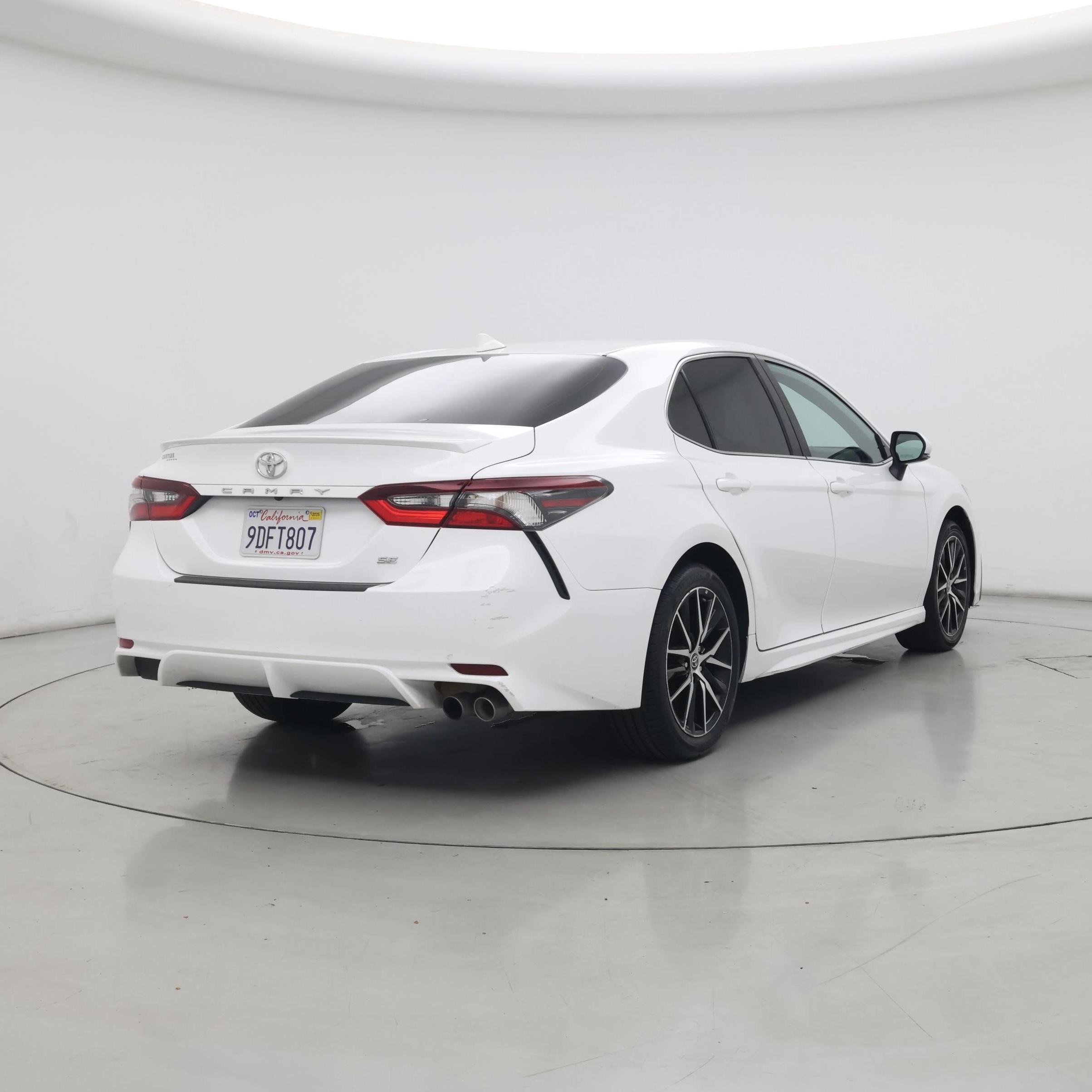Thumbnail: 2023 Toyota Camry - 8
