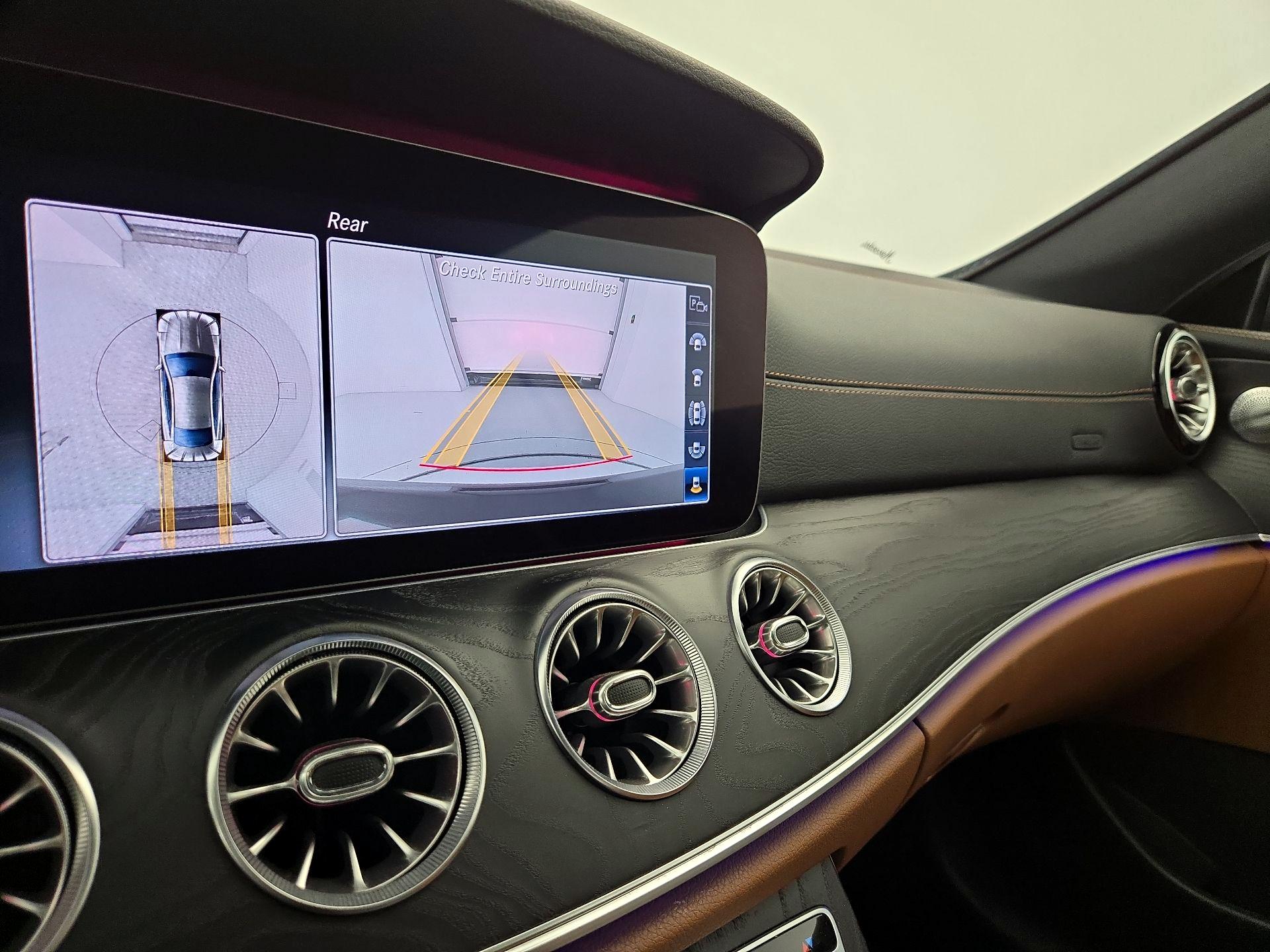 Thumbnail: 2020 Mercedes-Benz E-Class - 15