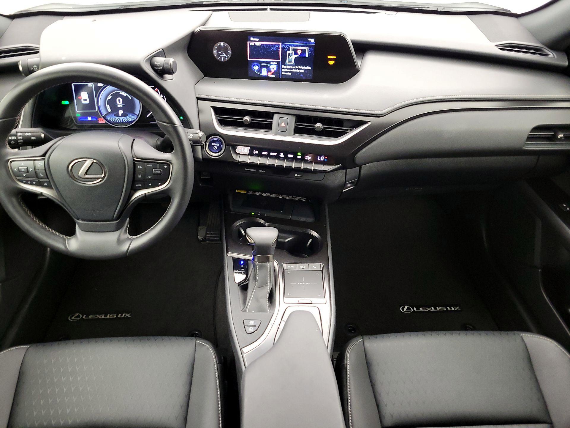 Thumbnail: 2022 Lexus UX - 9