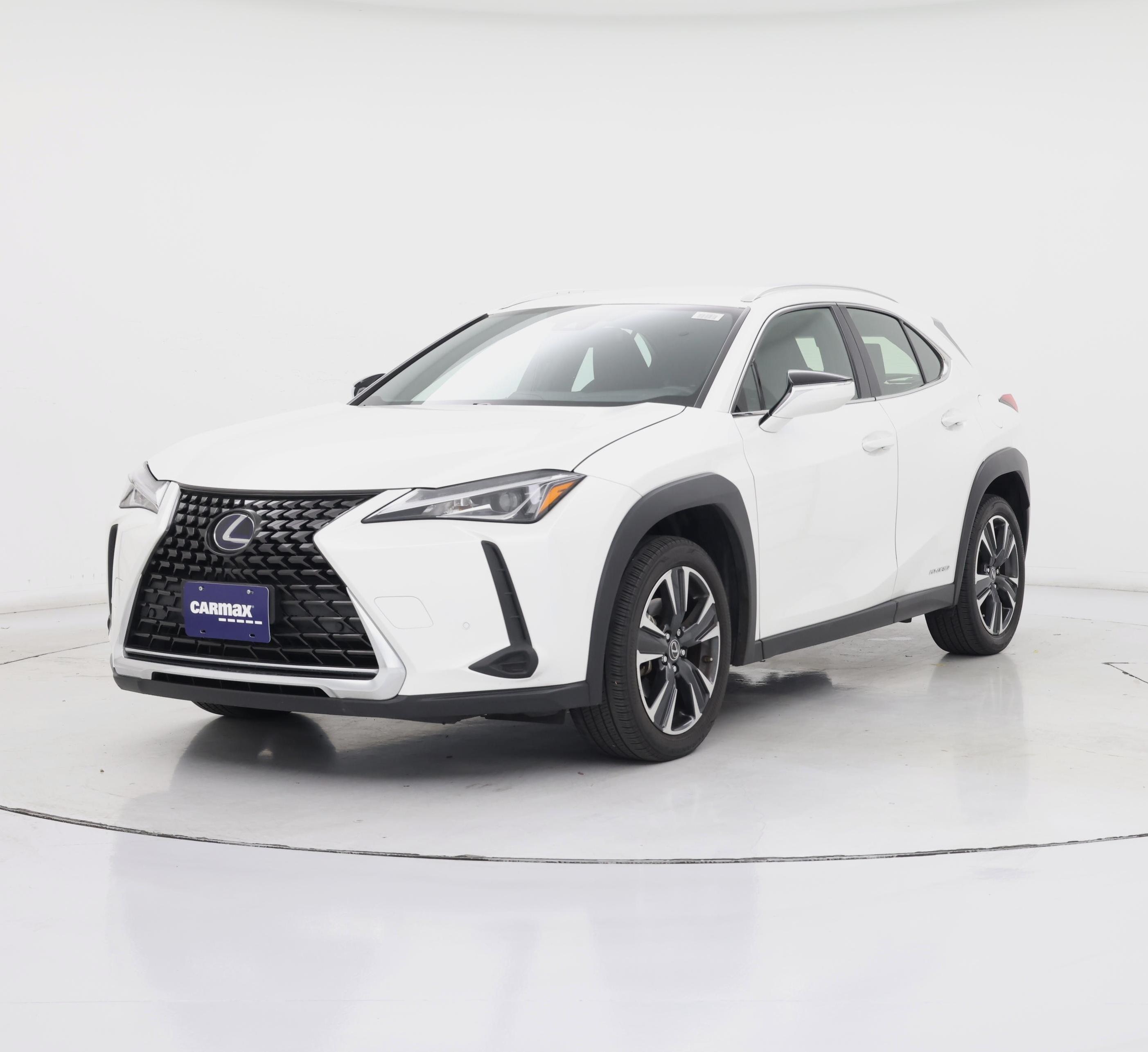 Thumbnail: 2022 Lexus UX - 4