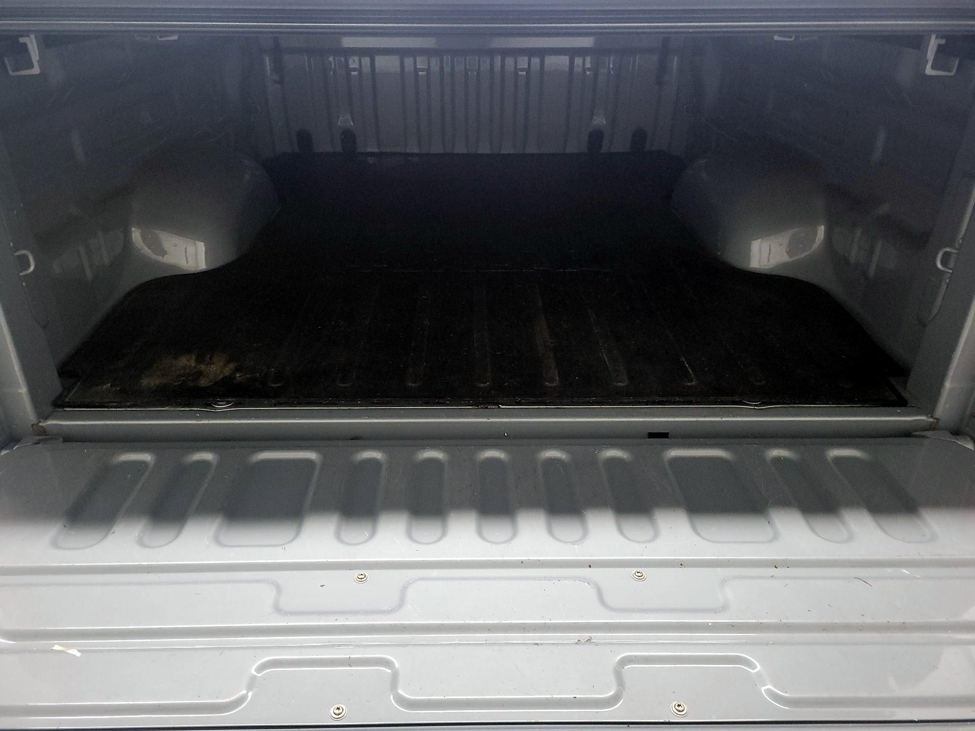 Thumbnail: 2019 Toyota Tundra - 18