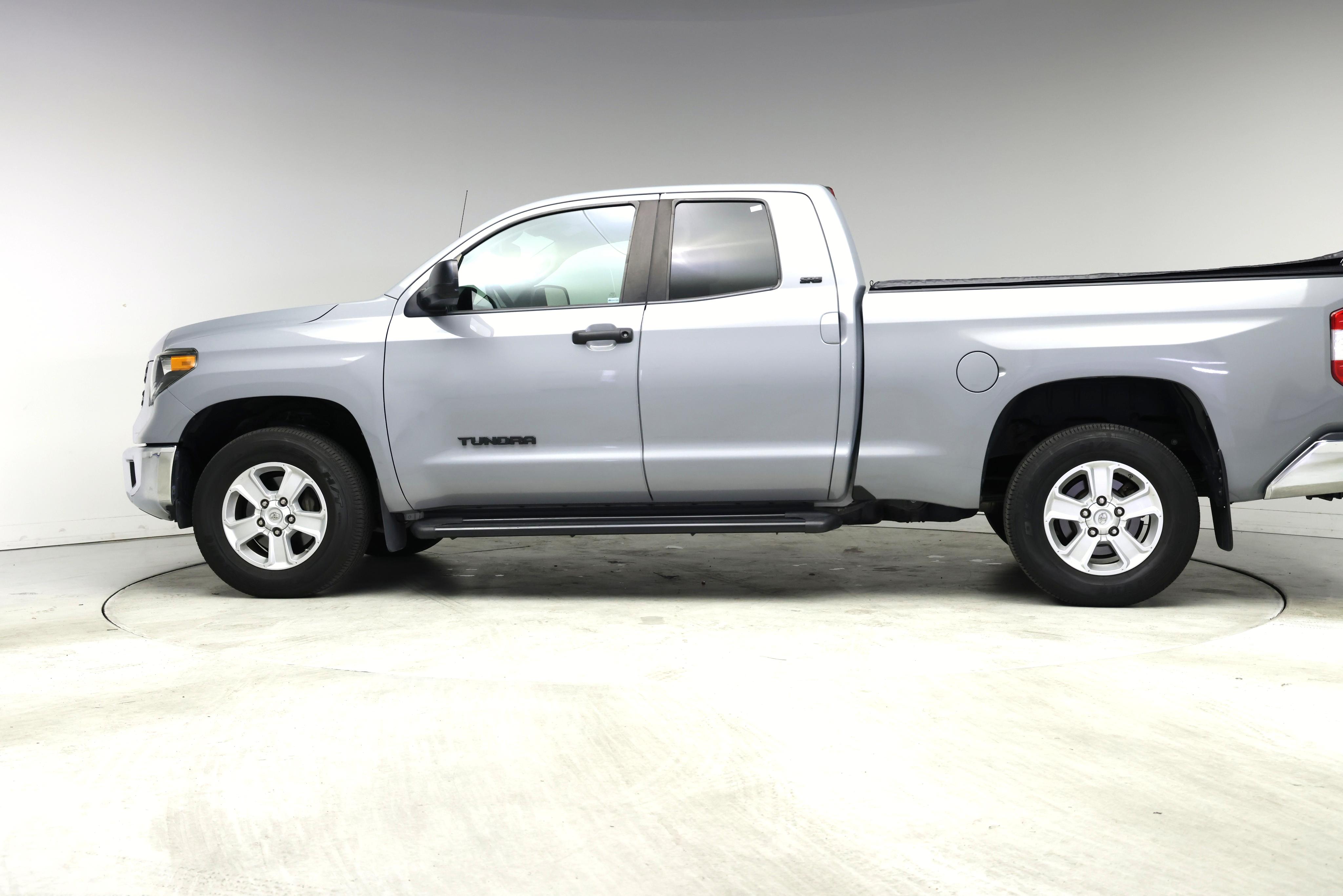 Thumbnail: 2019 Toyota Tundra - 3