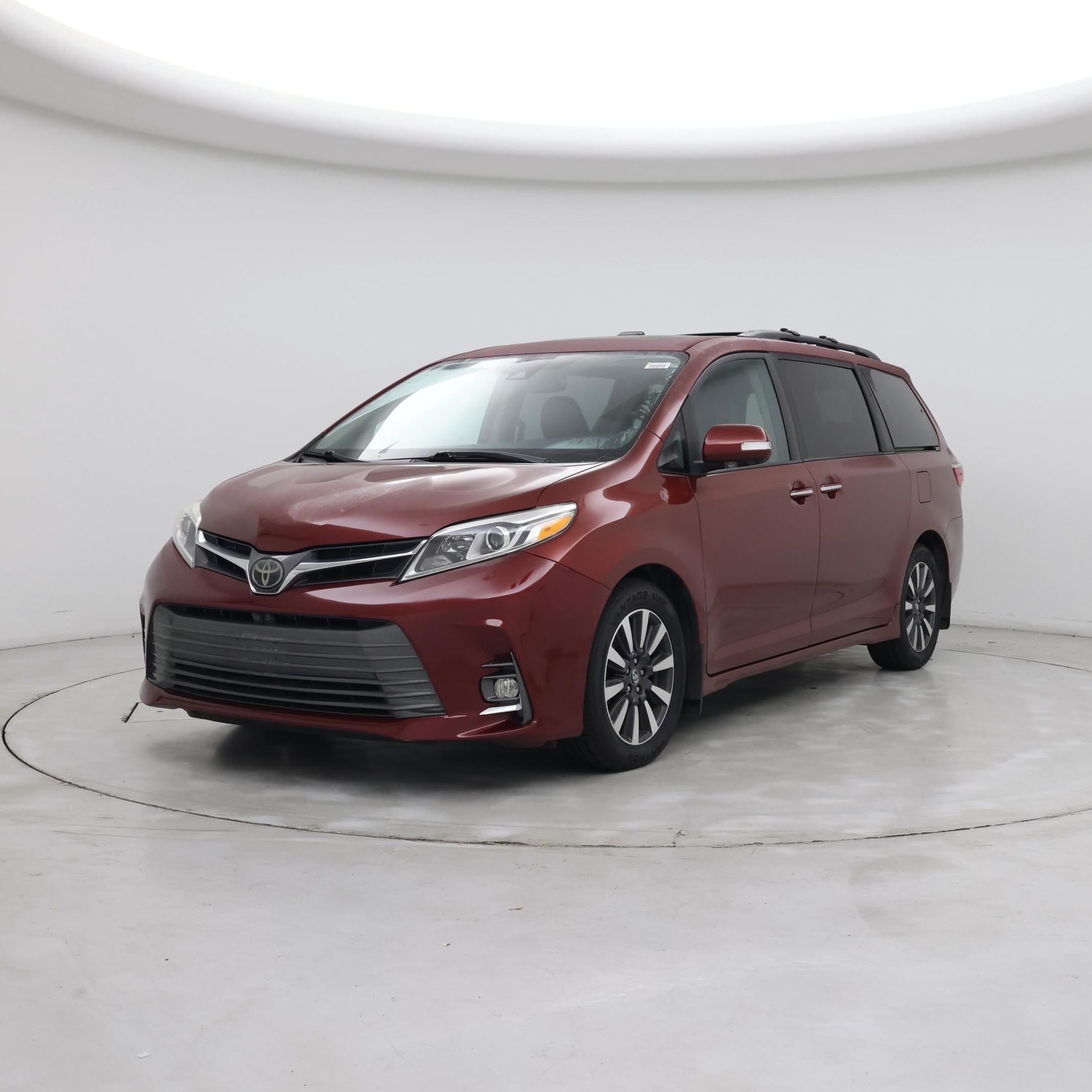 Thumbnail: 2018 Toyota Sienna - 4