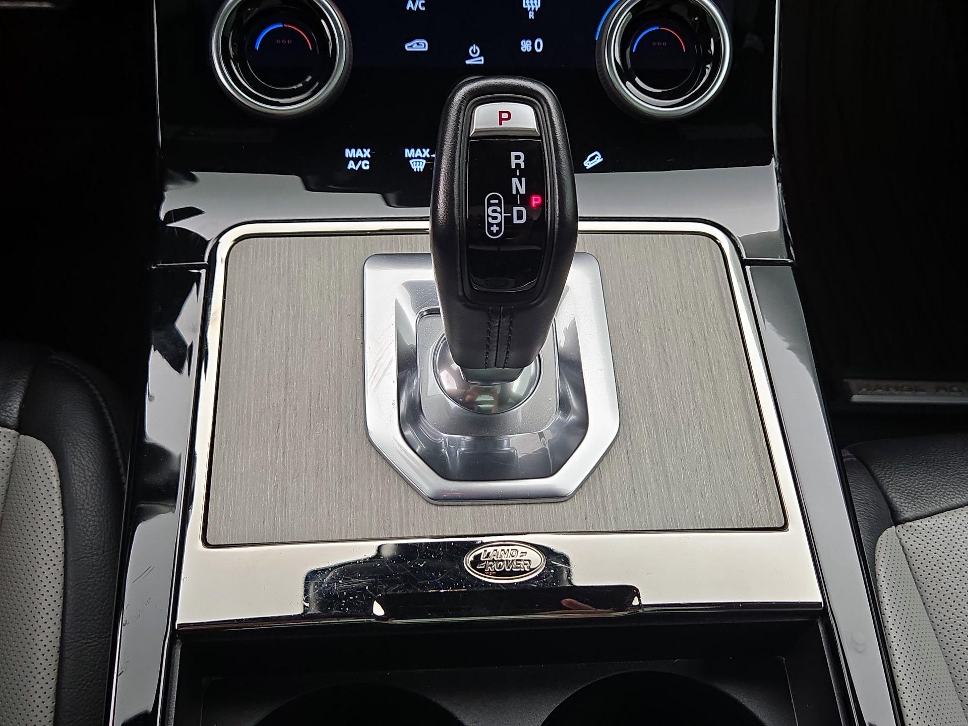 Thumbnail: 2023 Land Rover Range Rover Evoque - 18