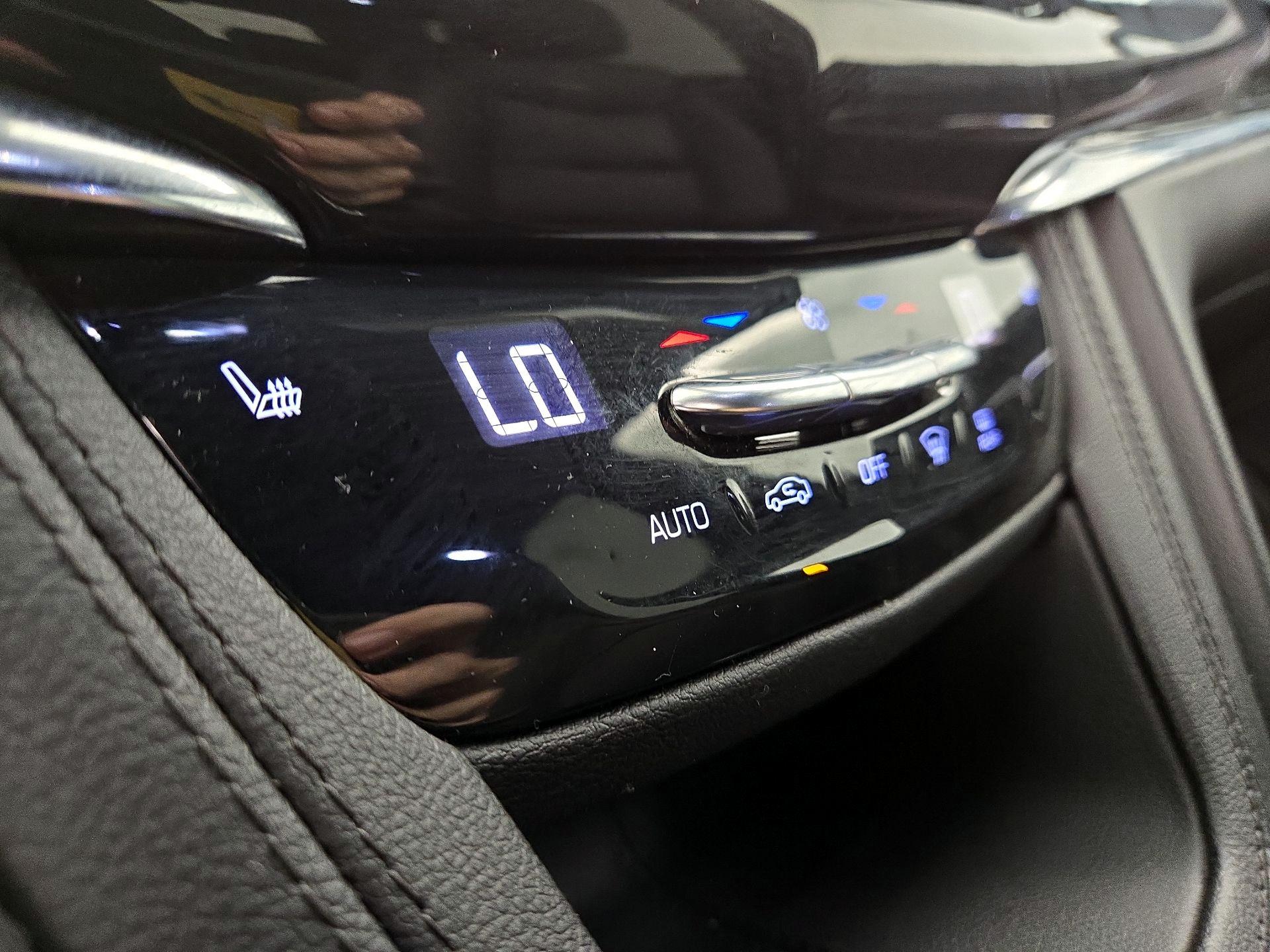 Thumbnail: 2020 Cadillac XT6 - 16