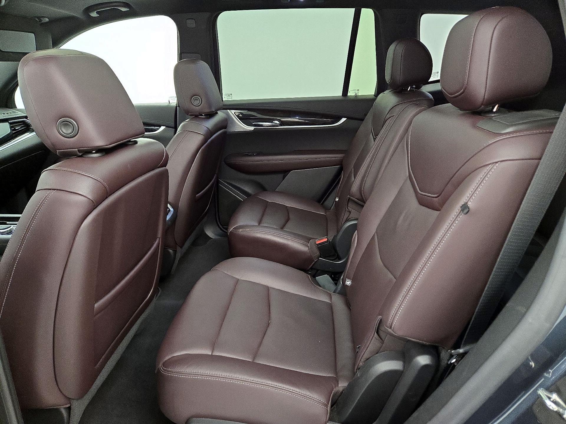 Thumbnail: 2020 Cadillac XT6 - 20