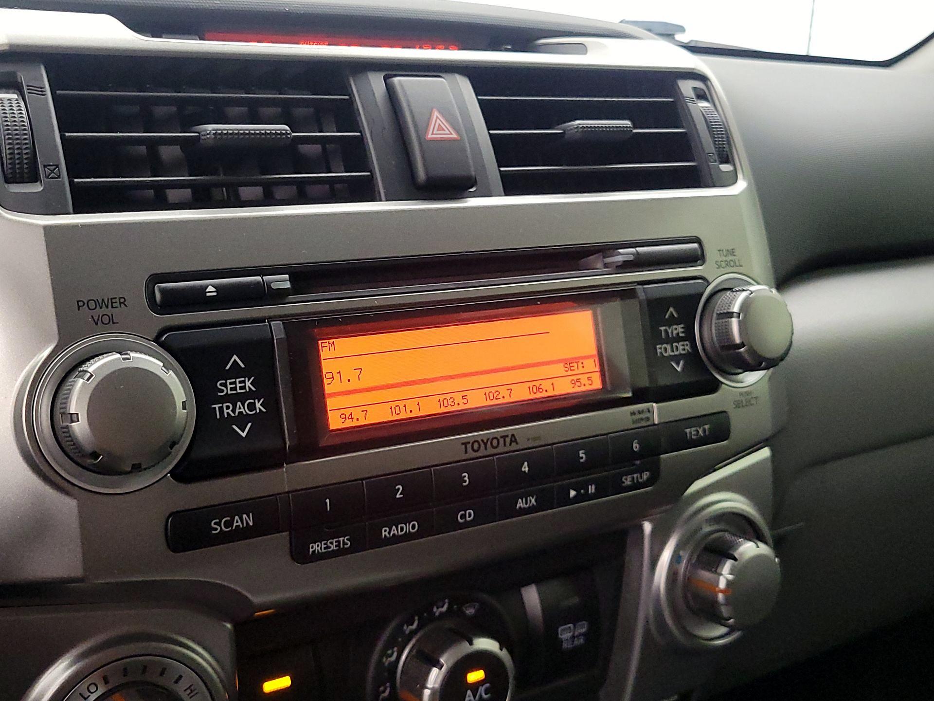 Thumbnail: 2013 Toyota 4Runner - 14
