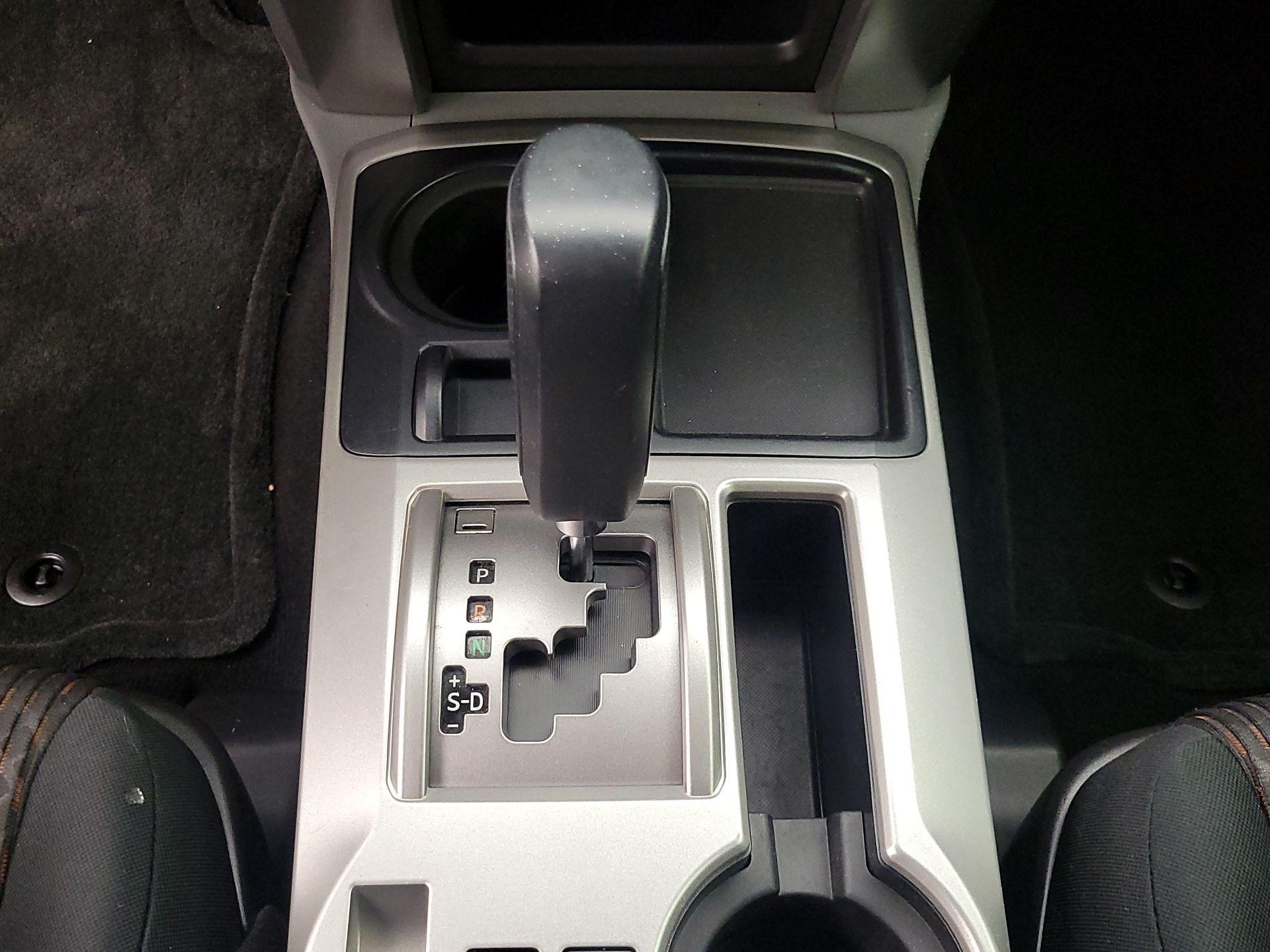 Thumbnail: 2013 Toyota 4Runner - 16