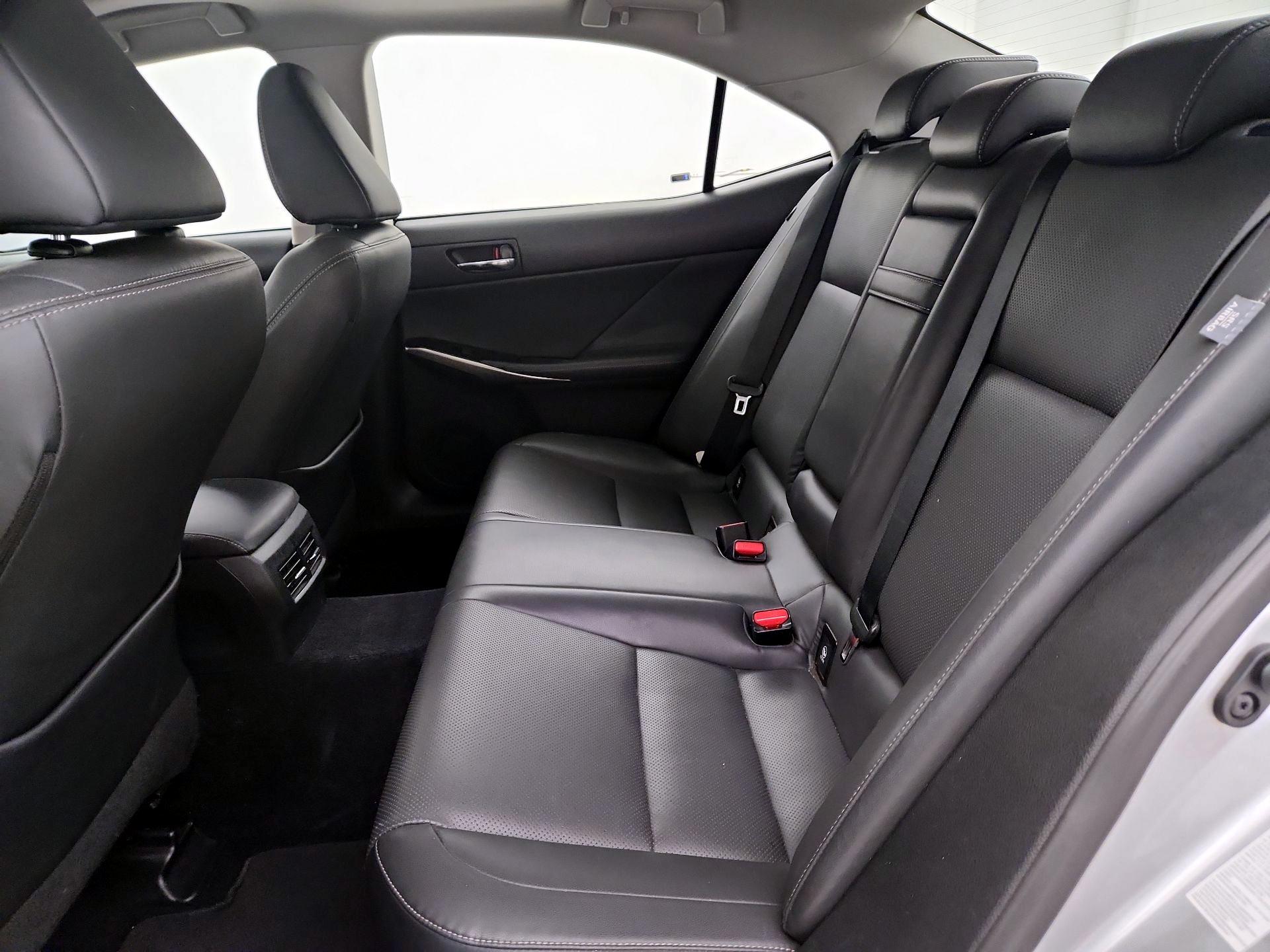 Thumbnail: 2014 Lexus IS - 19