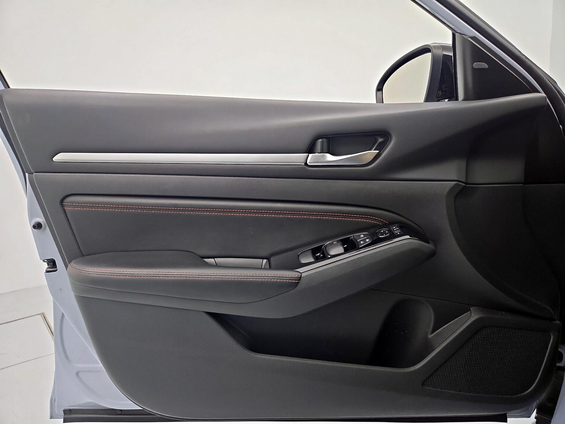 Thumbnail: 2023 Nissan Altima - 12