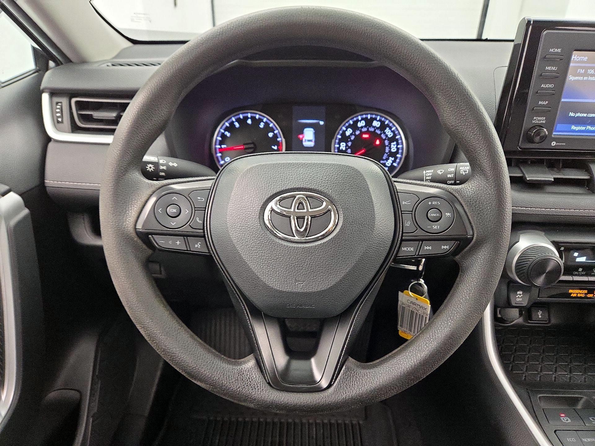 Thumbnail: 2022 Toyota RAV4 - 10