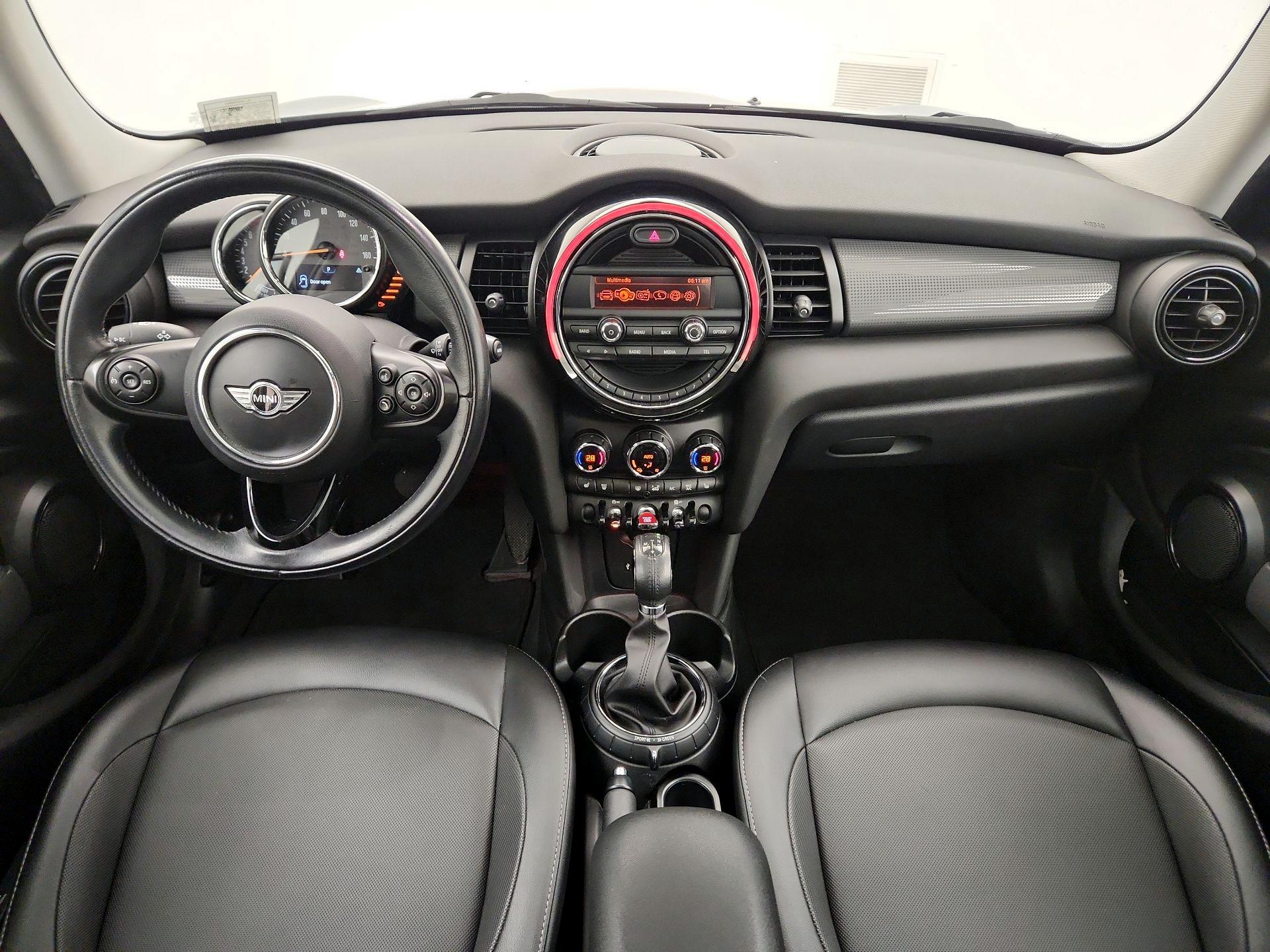 Thumbnail: 2015 MINI Cooper Hardtop - 9