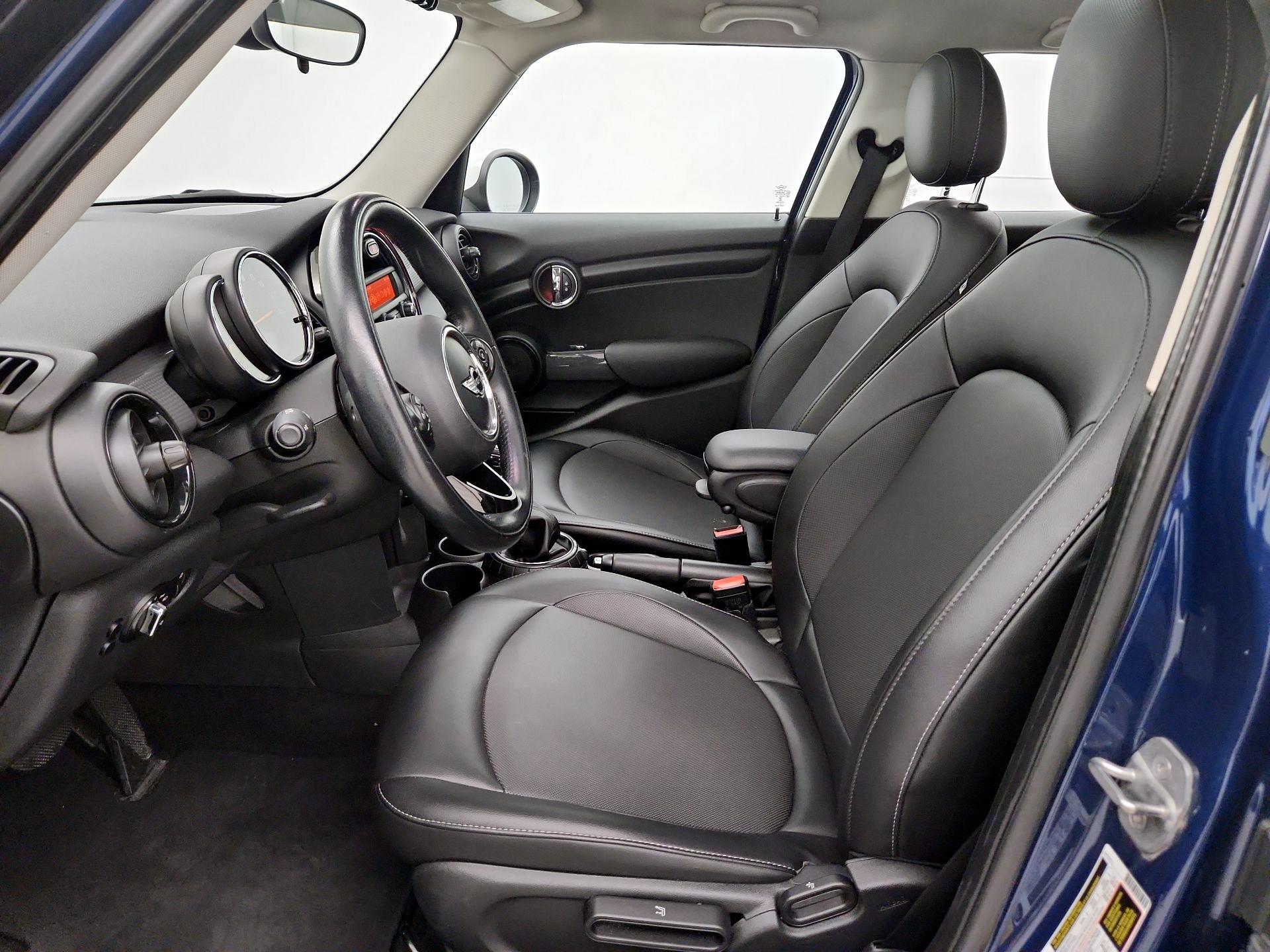 Thumbnail: 2015 MINI Cooper Hardtop - 11