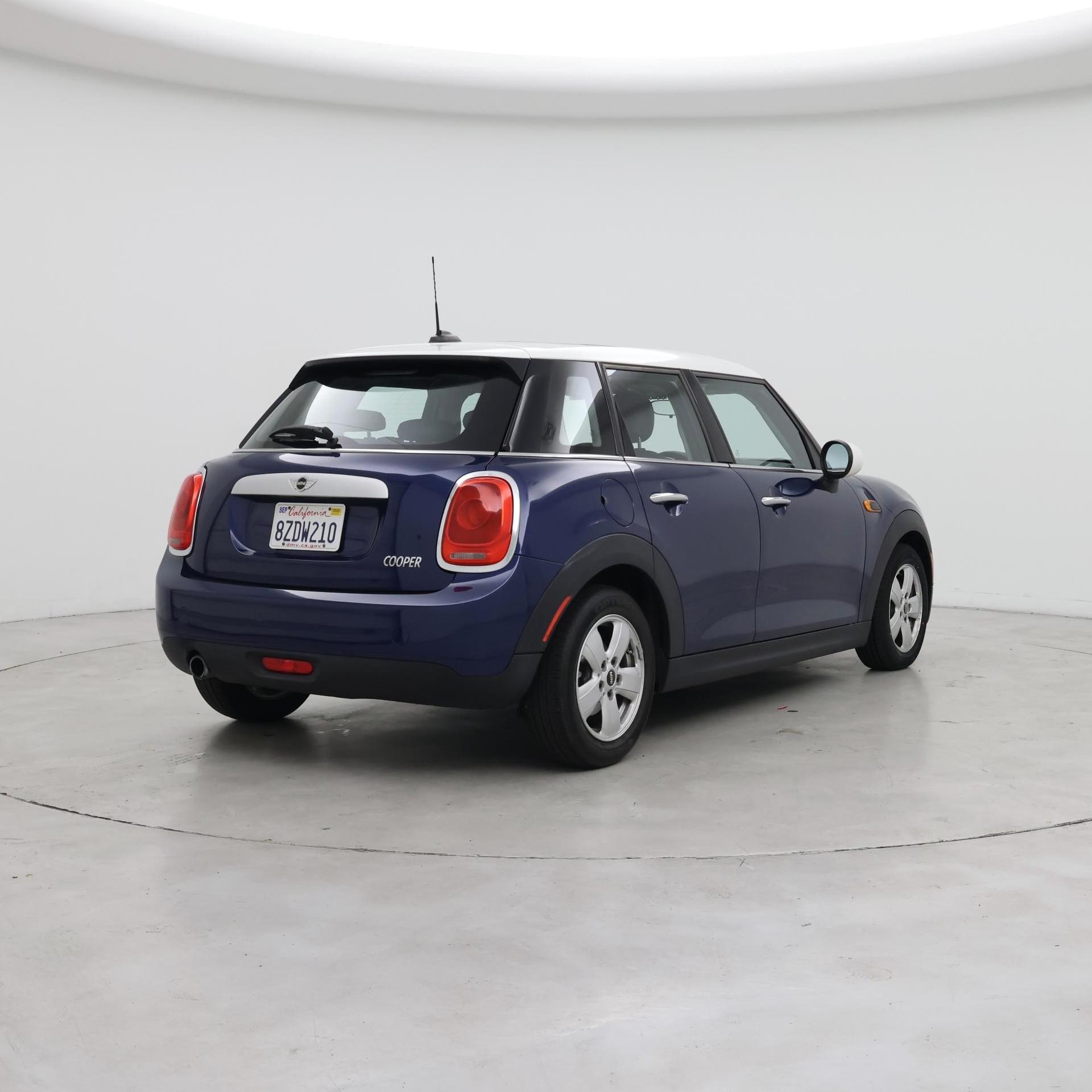 Thumbnail: 2015 MINI Cooper Hardtop - 8