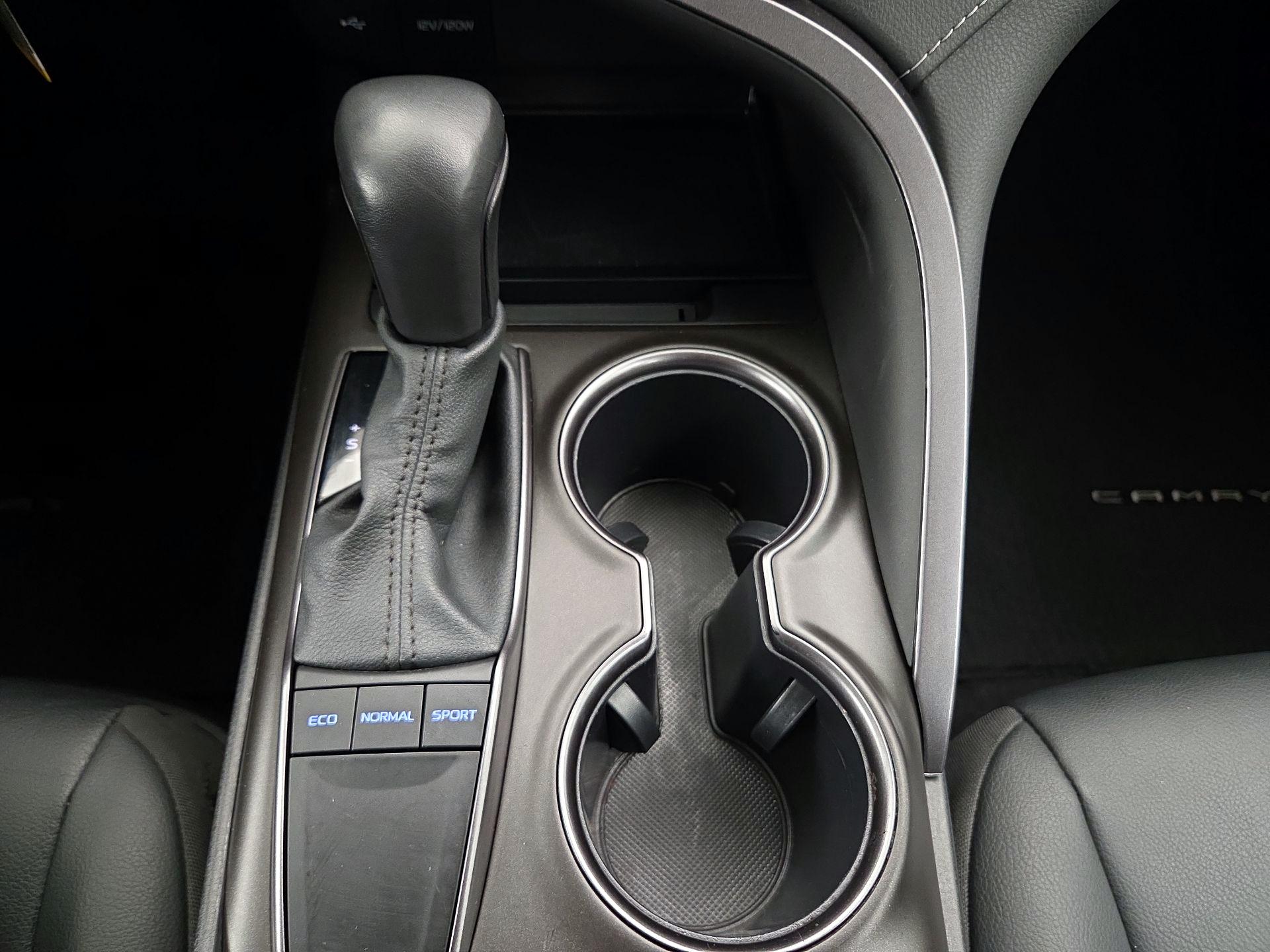 Thumbnail: 2024 Toyota Camry - 17