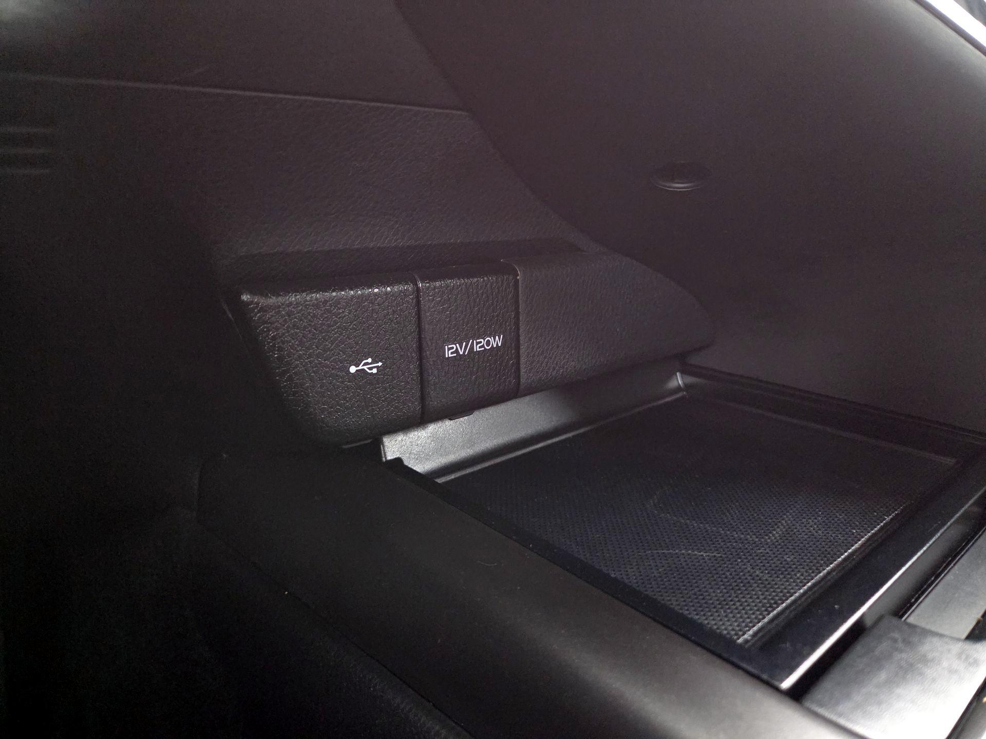 Thumbnail: 2024 Toyota Camry - 18