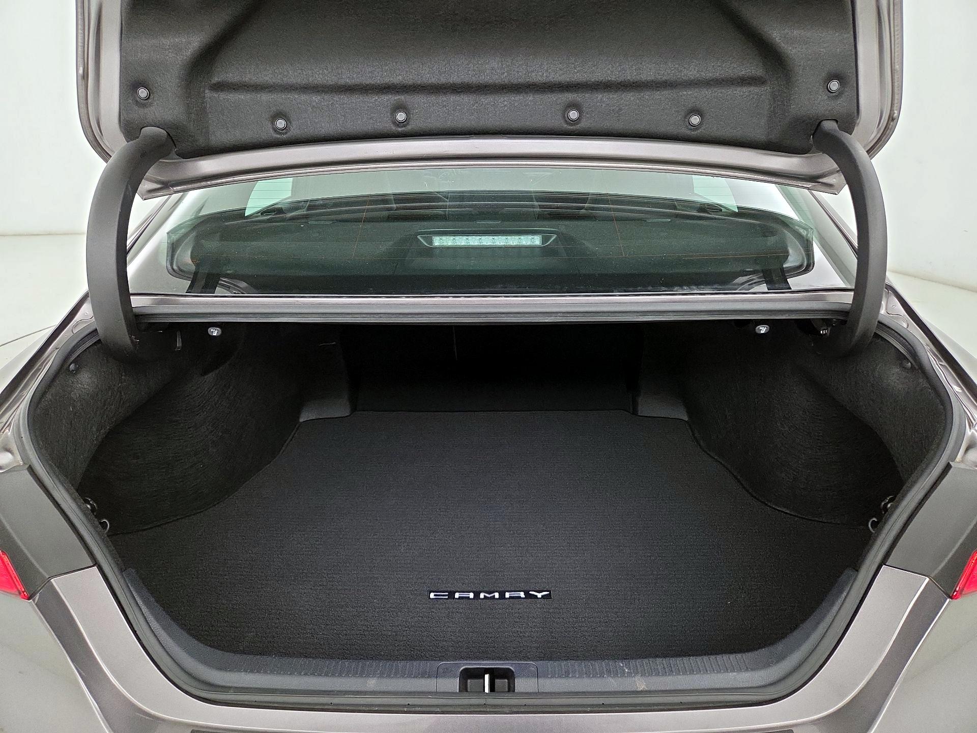 Thumbnail: 2024 Toyota Camry - 20