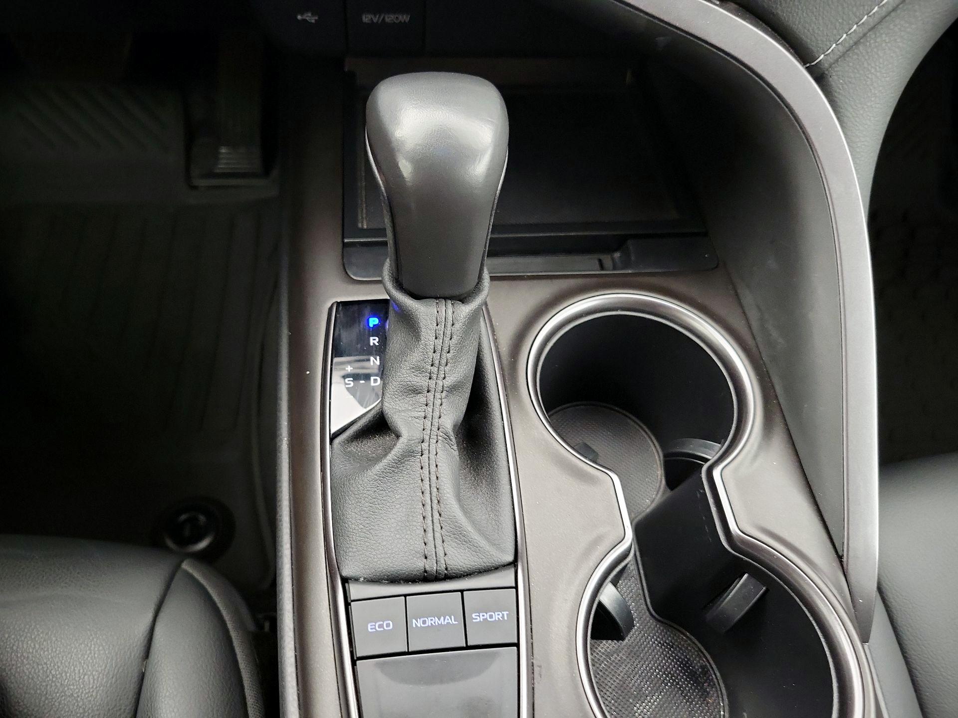 Thumbnail: 2024 Toyota Camry - 17