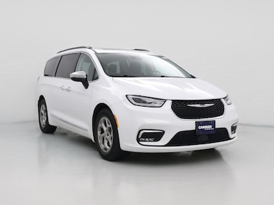 White 2023 Chrysler Pacifica Limited