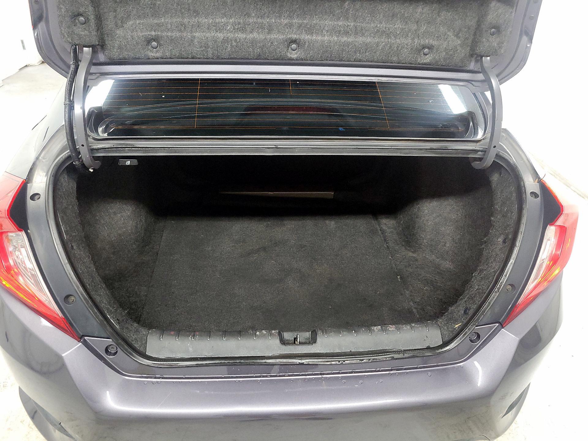 Thumbnail: 2016 Honda Civic - 18