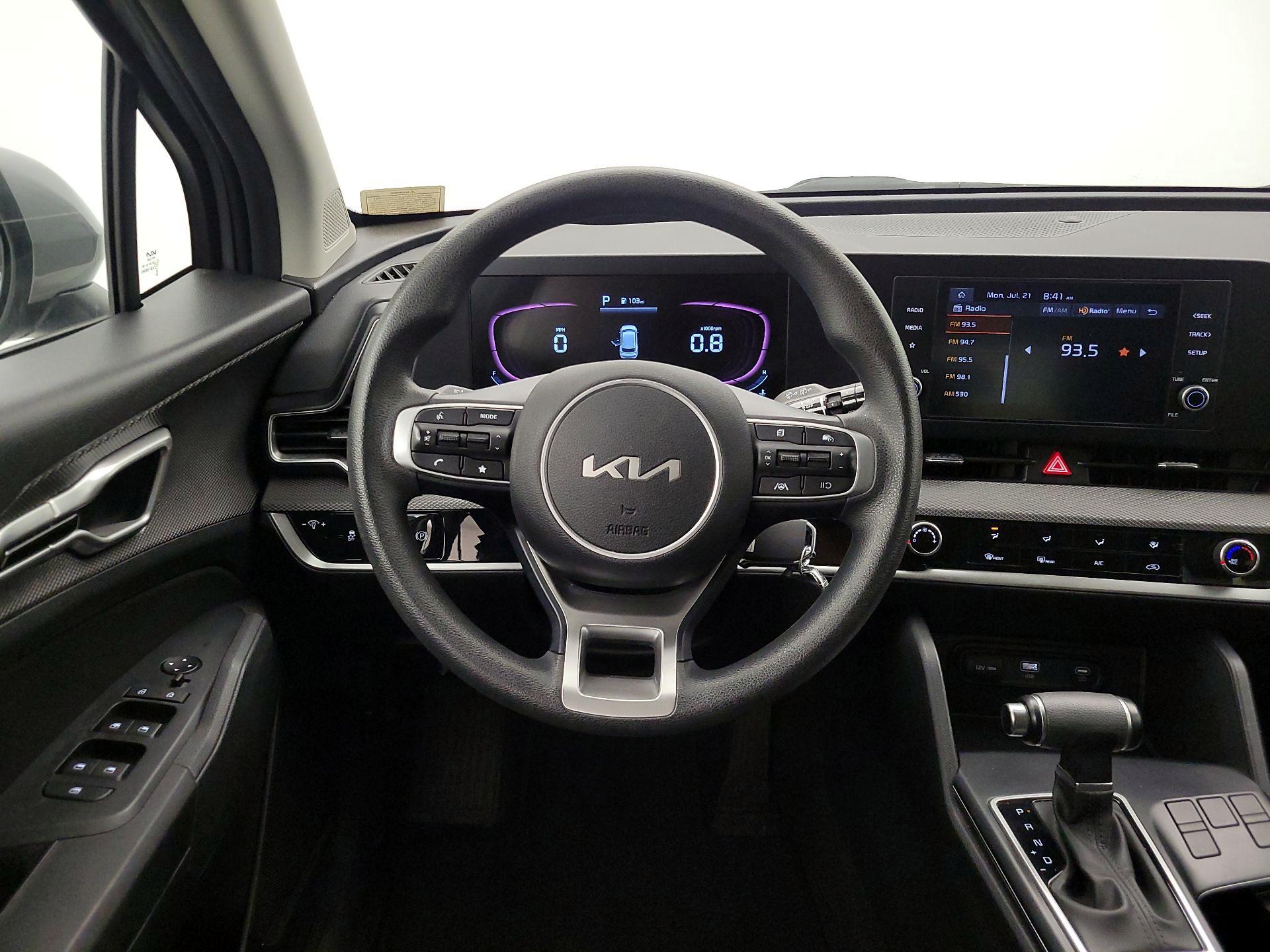 Thumbnail: 2023 Kia Sportage - 10