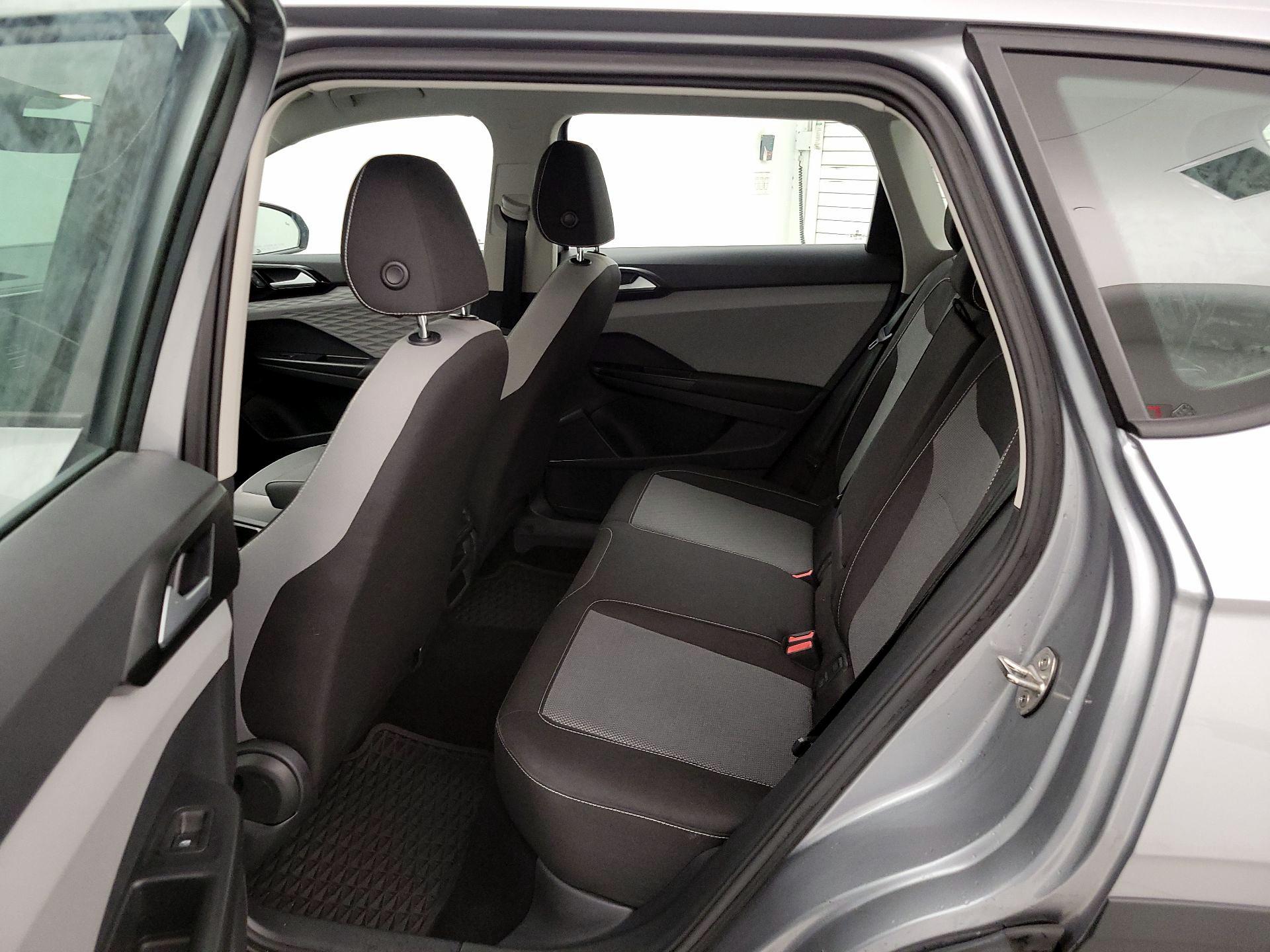 Thumbnail: 2023 Volkswagen Taos - 19