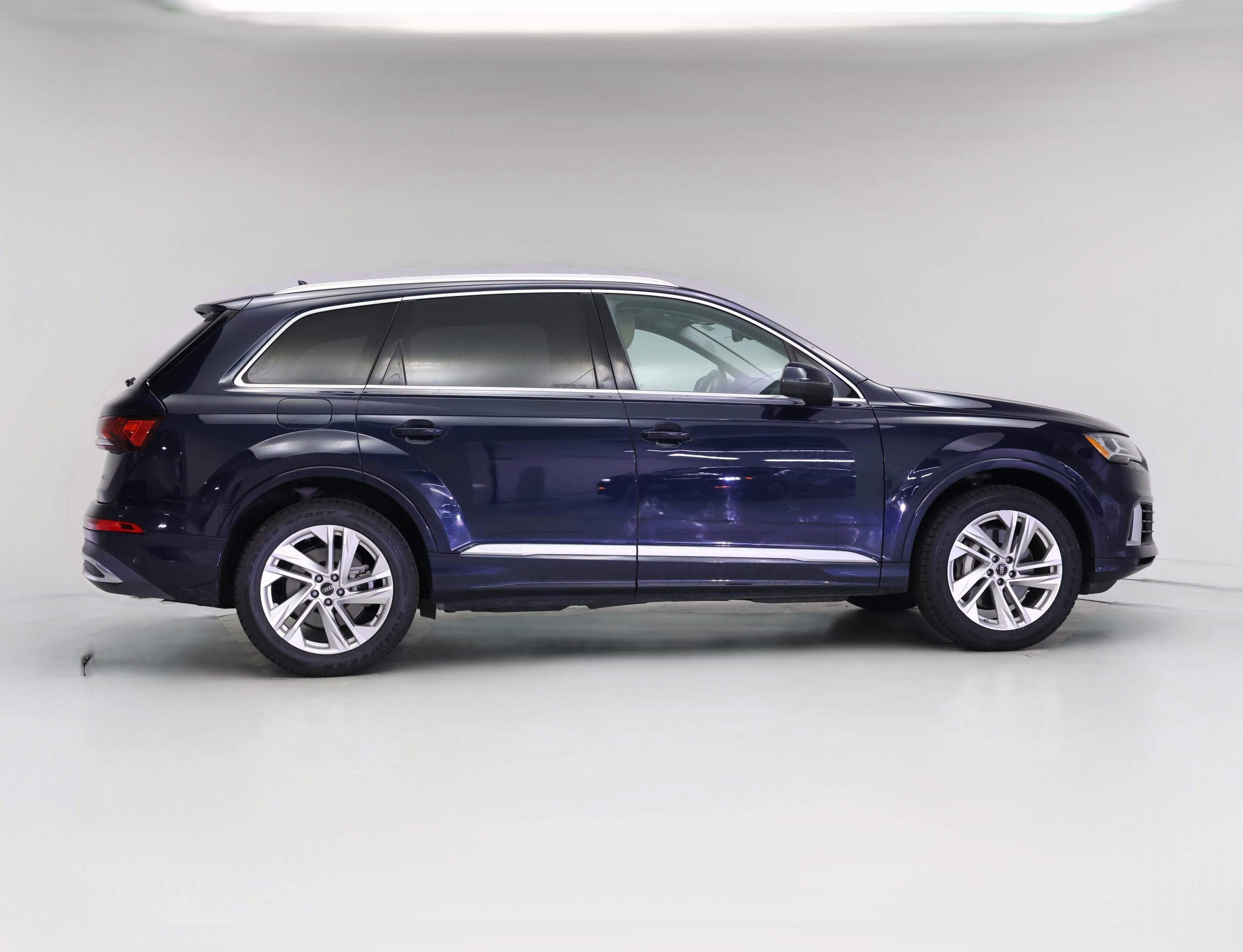 Thumbnail: 2023 Audi Q7 - 1