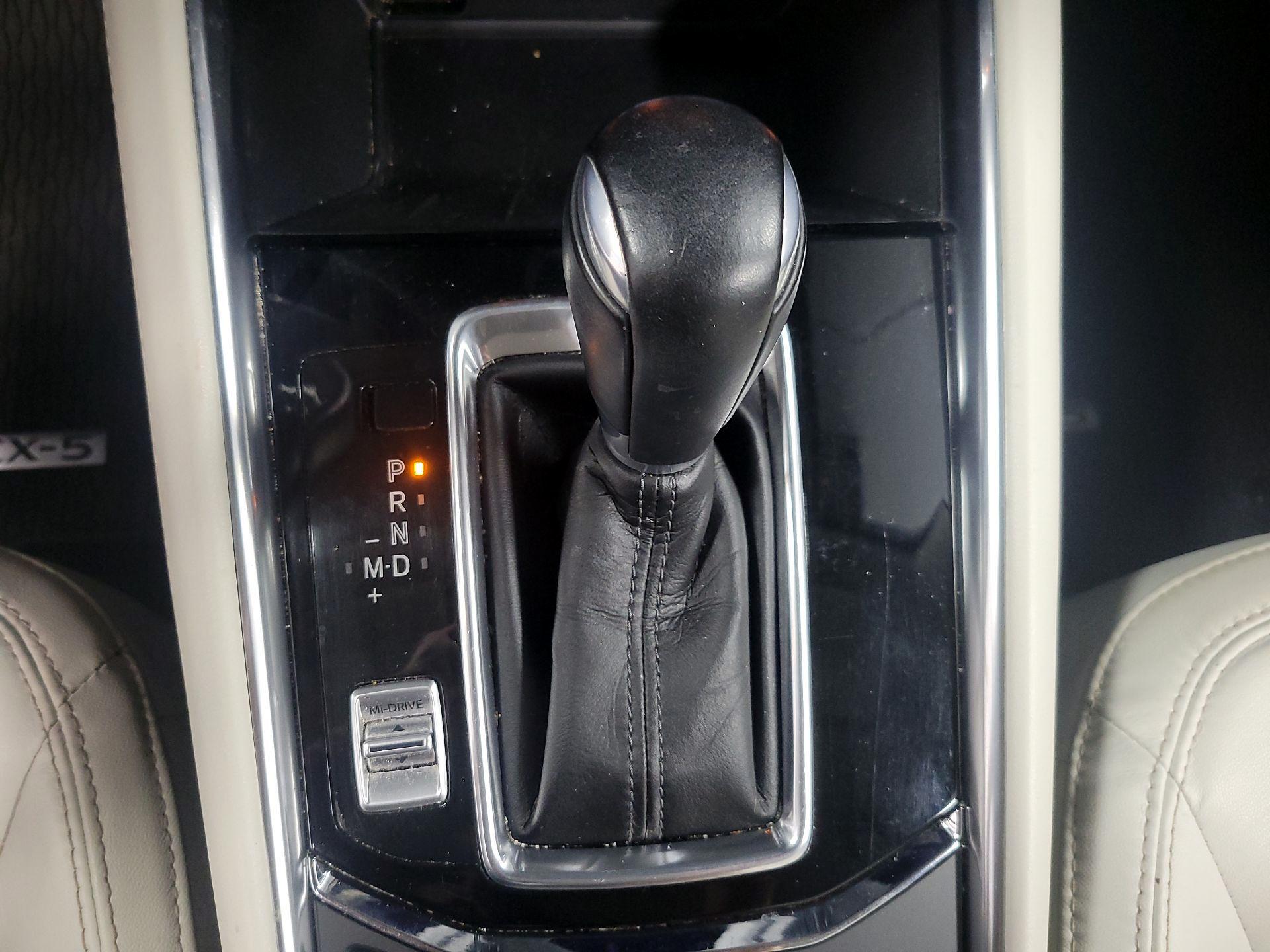 Thumbnail: 2022 Mazda CX-5 - 16