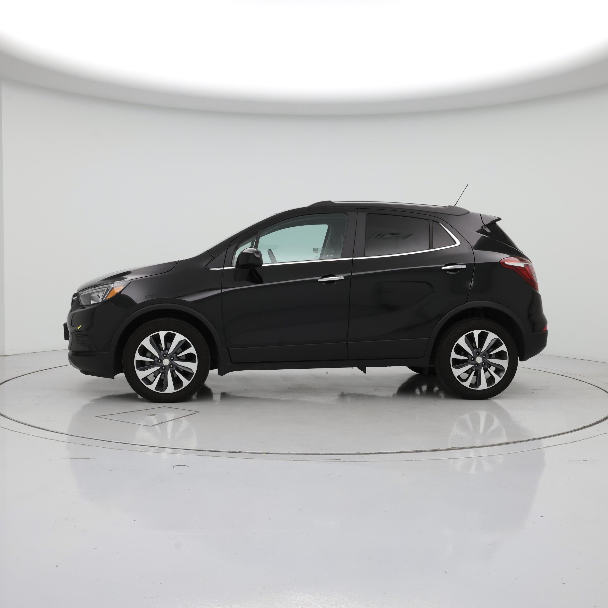 Thumbnail: 2022 Buick Encore - 3