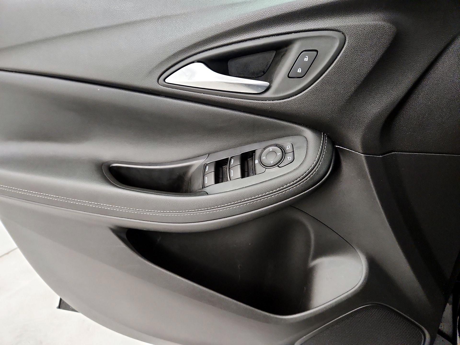 Thumbnail: 2022 Buick Encore GX - 12