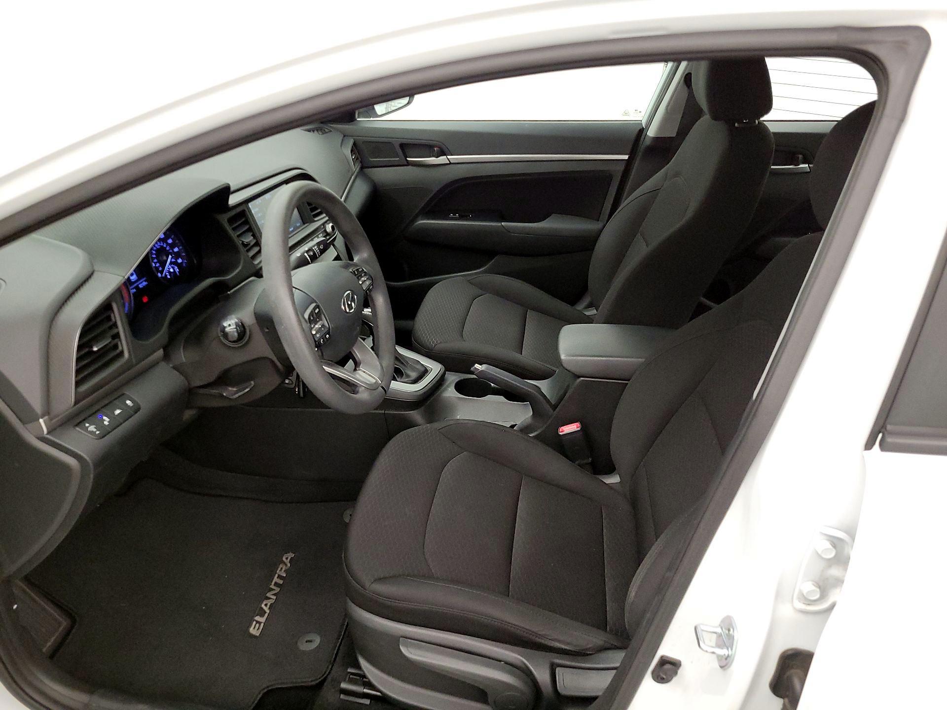 Thumbnail: 2019 Hyundai Elantra - 11