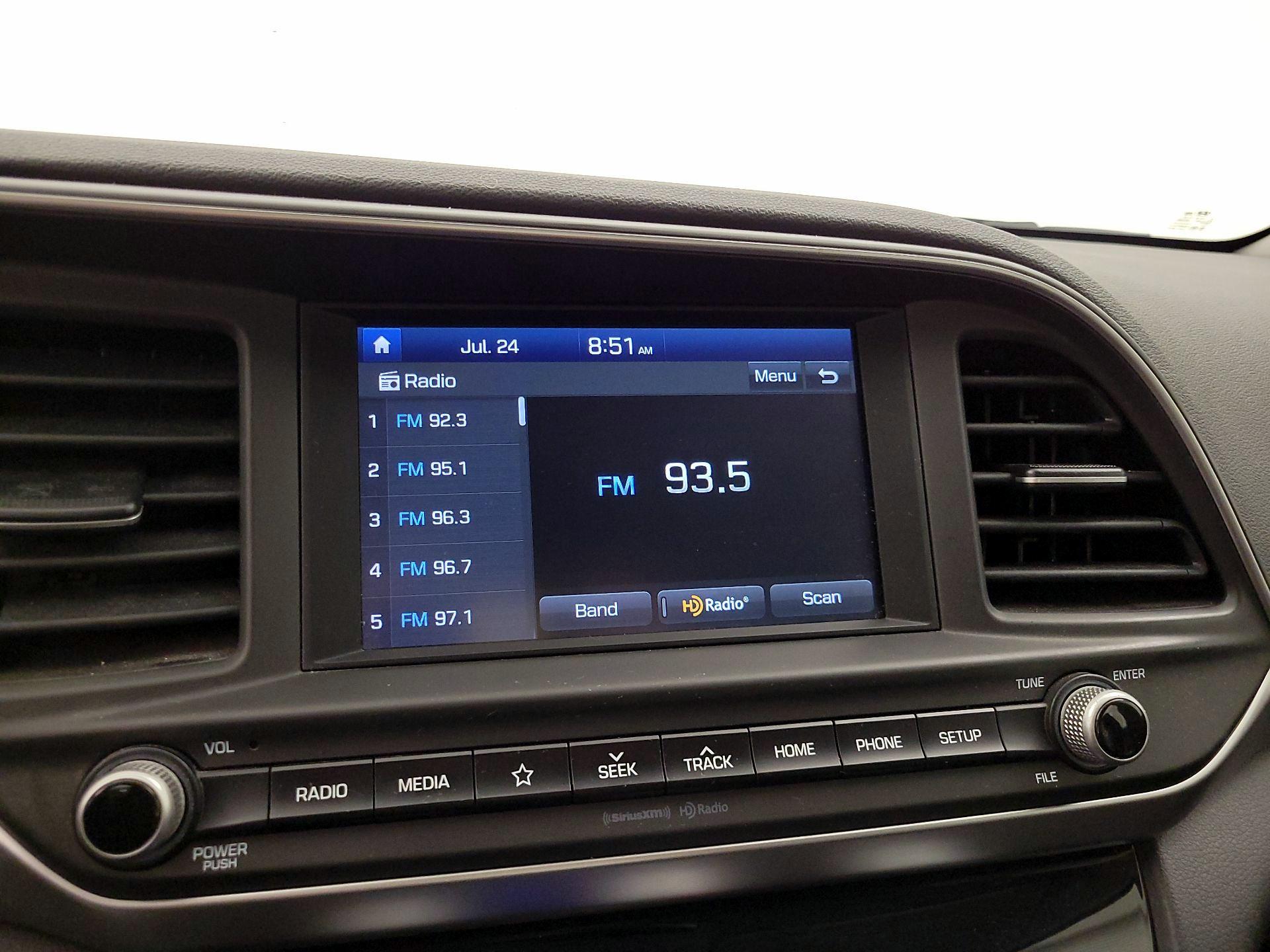 Thumbnail: 2019 Hyundai Elantra - 15