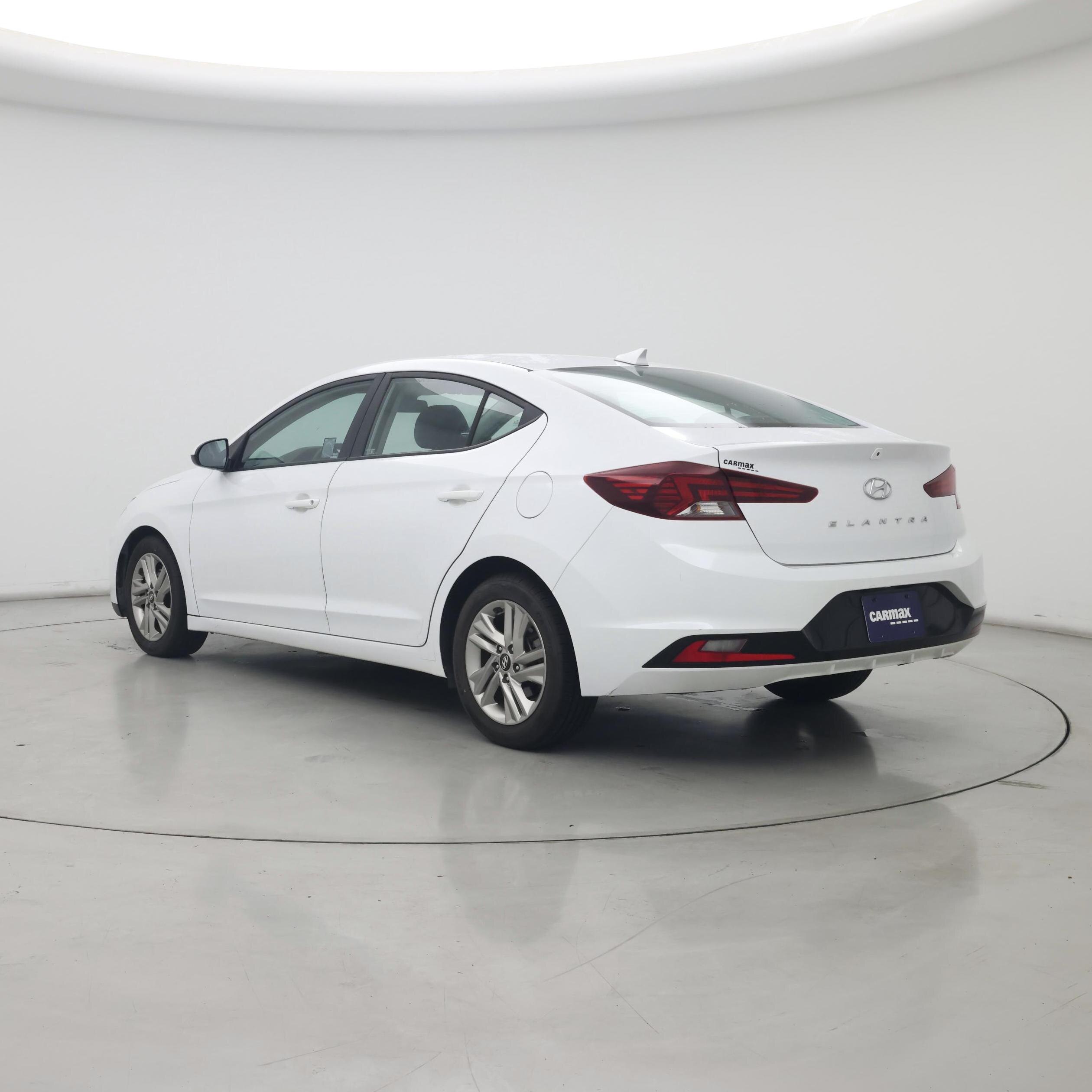 Thumbnail: 2019 Hyundai Elantra - 2