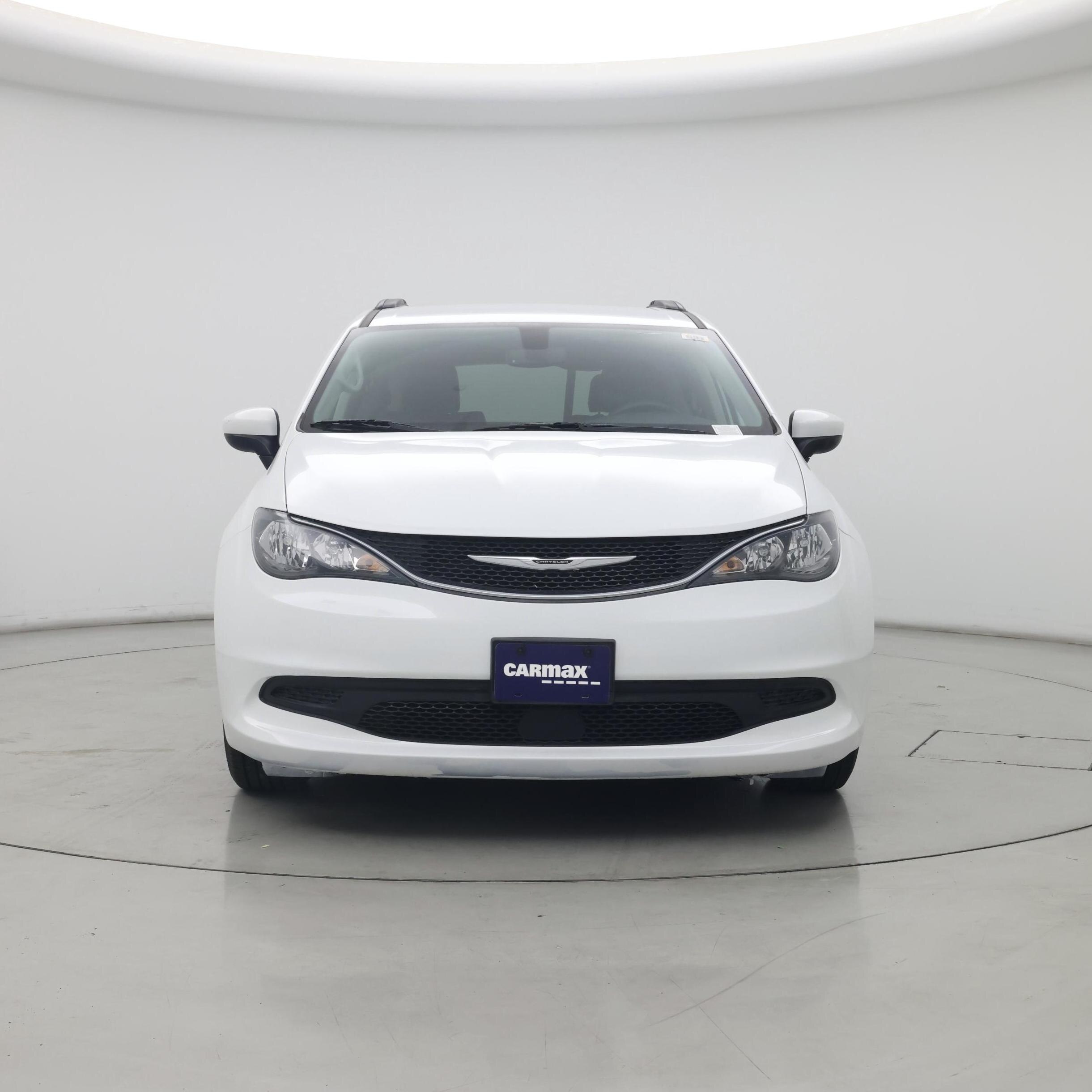 Thumbnail: 2021 Chrysler Voyager - 5