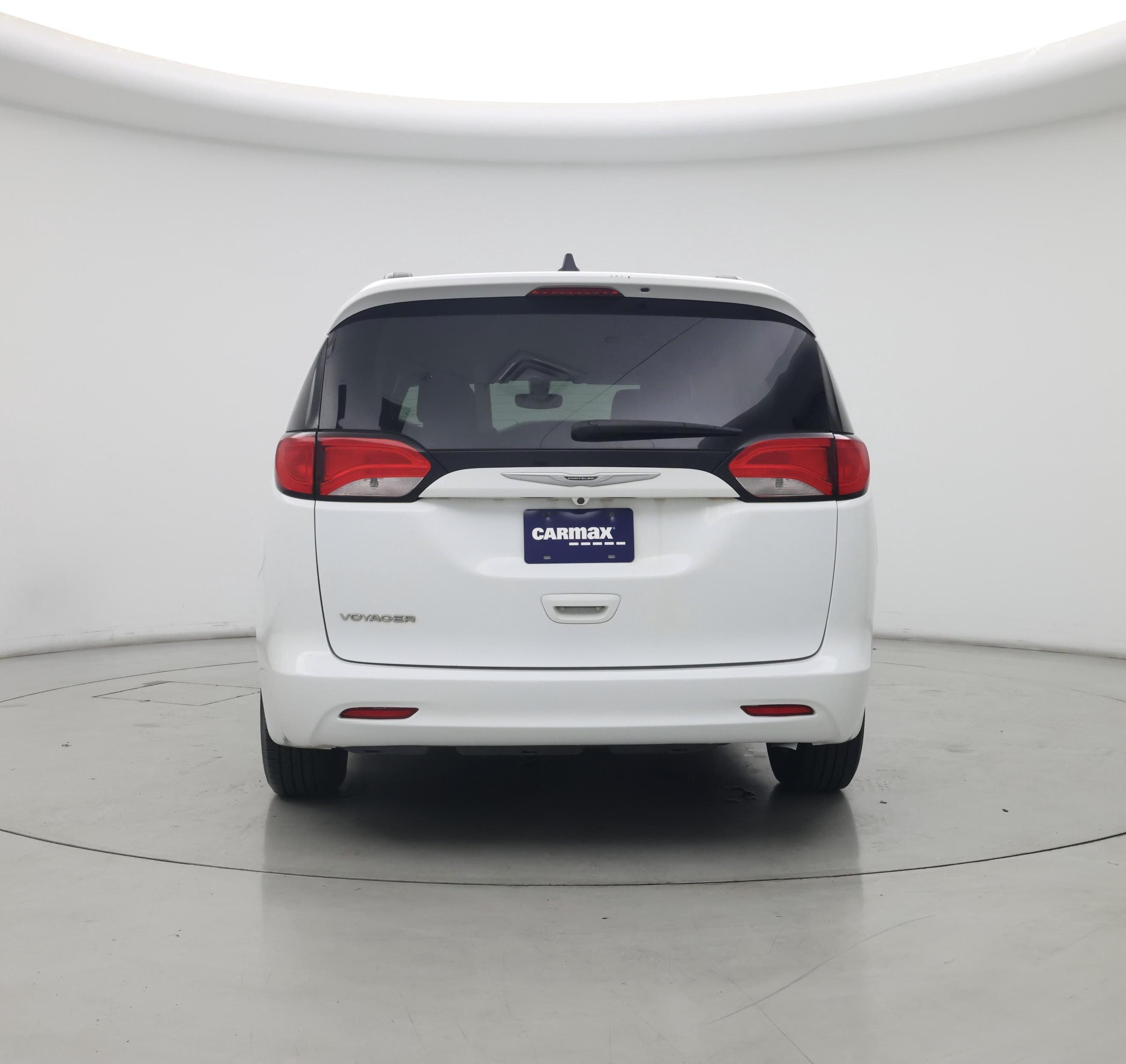 Thumbnail: 2021 Chrysler Voyager - 6